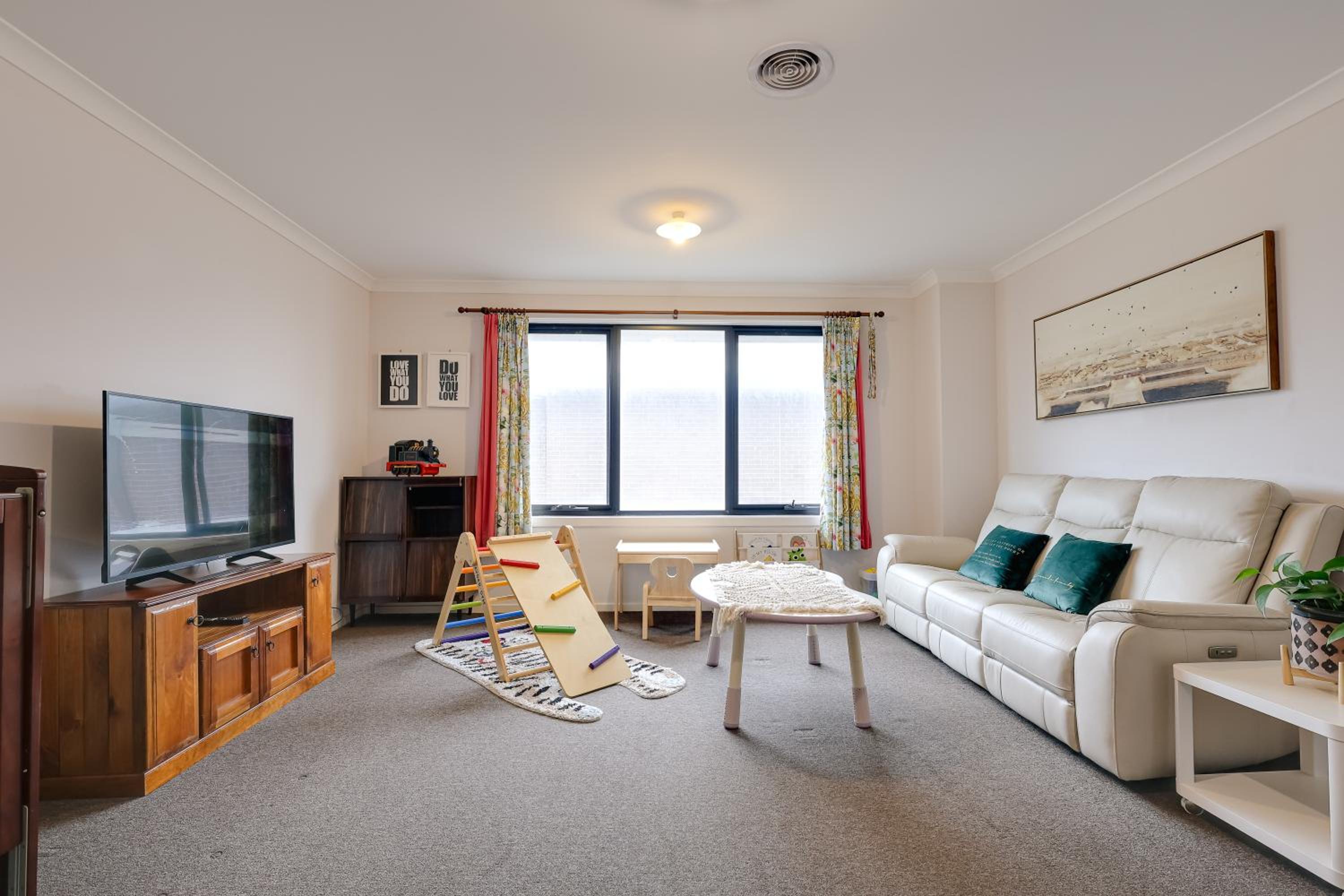 StayAU 5BR Contemporary Getaway Point Cook