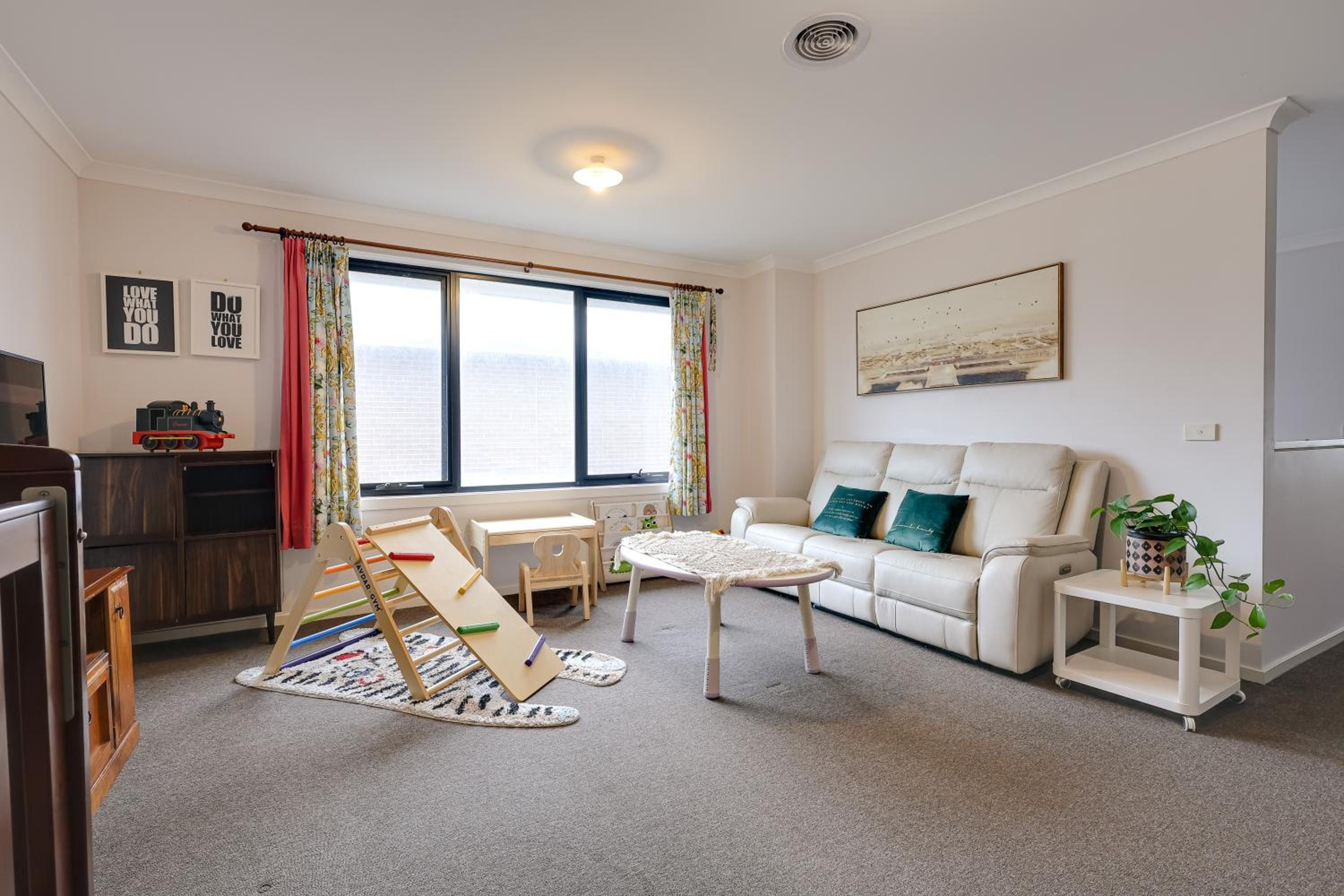 StayAU 5BR Contemporary Getaway Point Cook