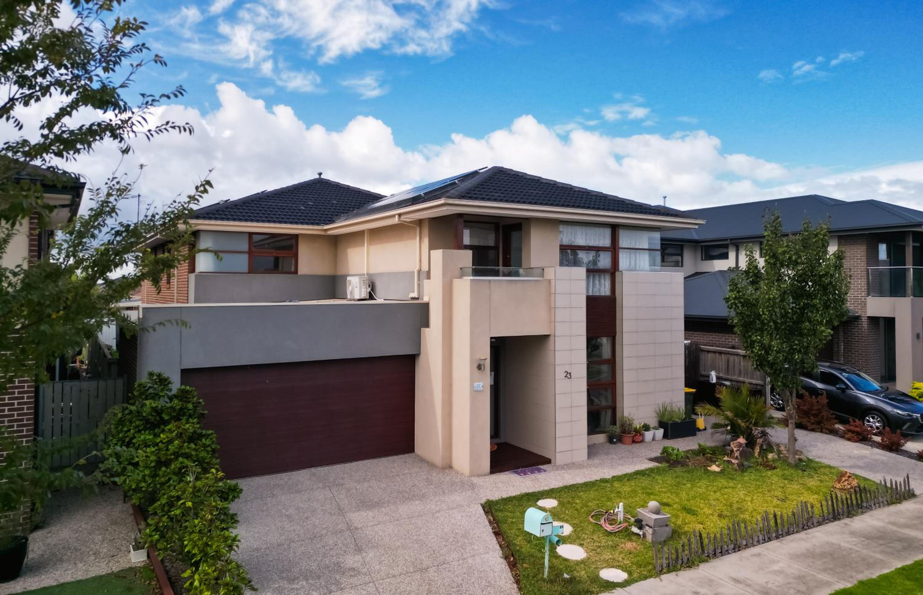 StayAU 5BR Contemporary Getaway Point Cook