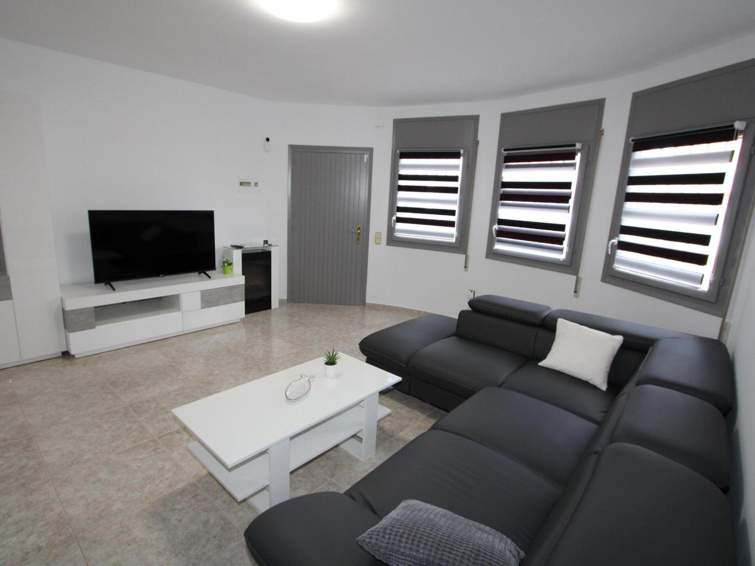 Casa cerca del mar con piscina privada, admite mascotas, wifi gratuito, opción aire acondicionado - ES-184-61 view 3