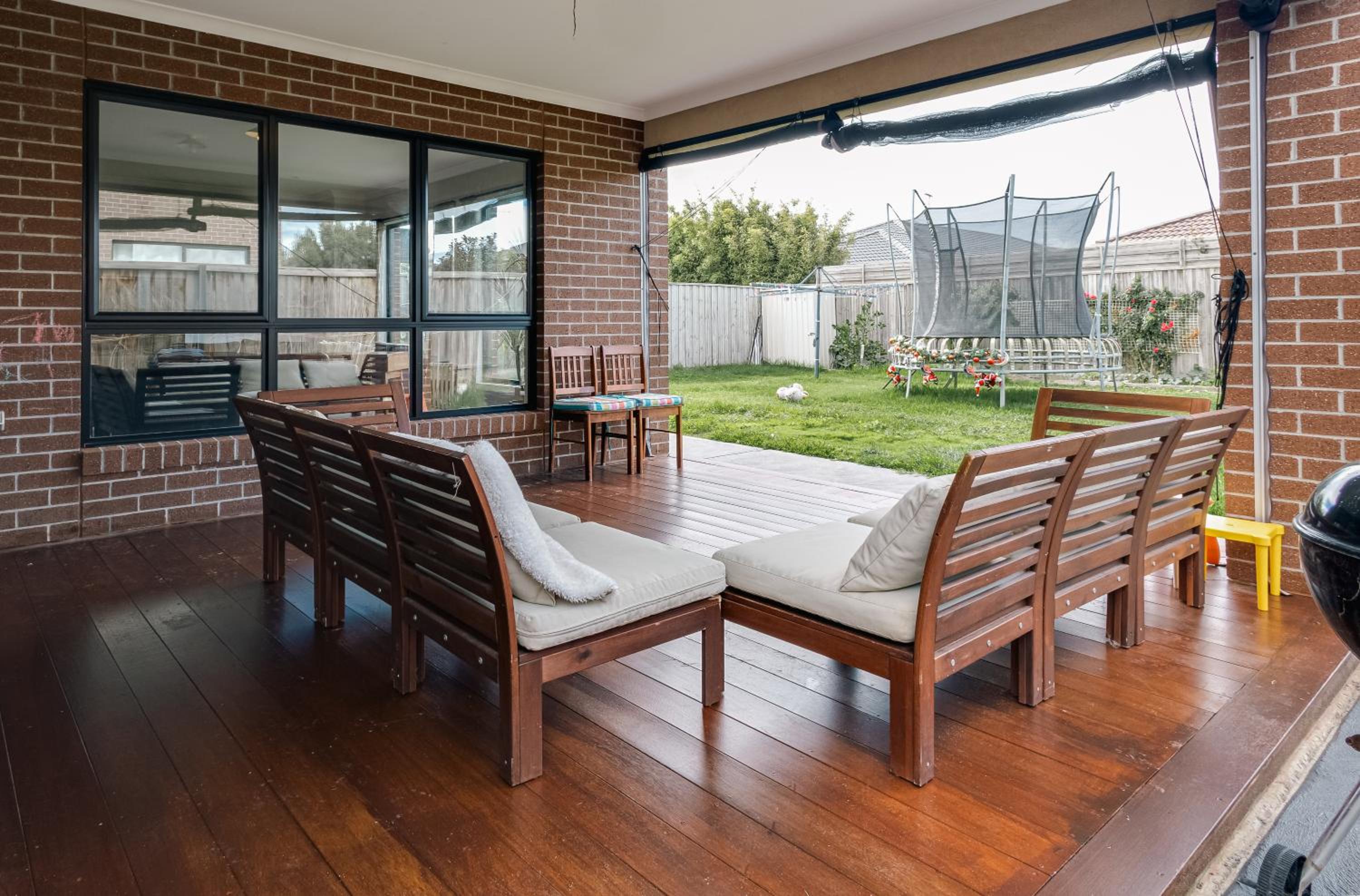 StayAU 5BR Contemporary Getaway Point Cook