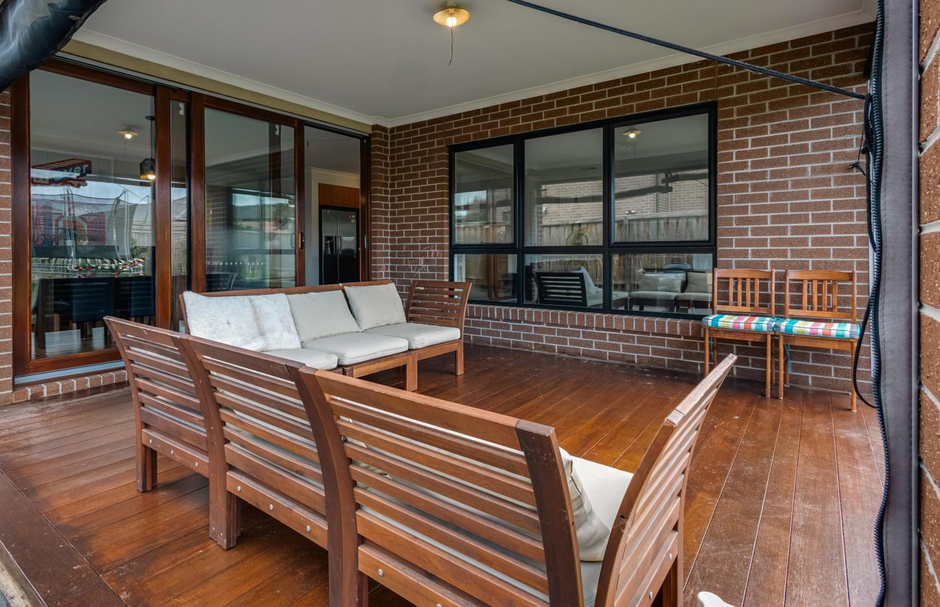 StayAU 5BR Contemporary Getaway Point Cook