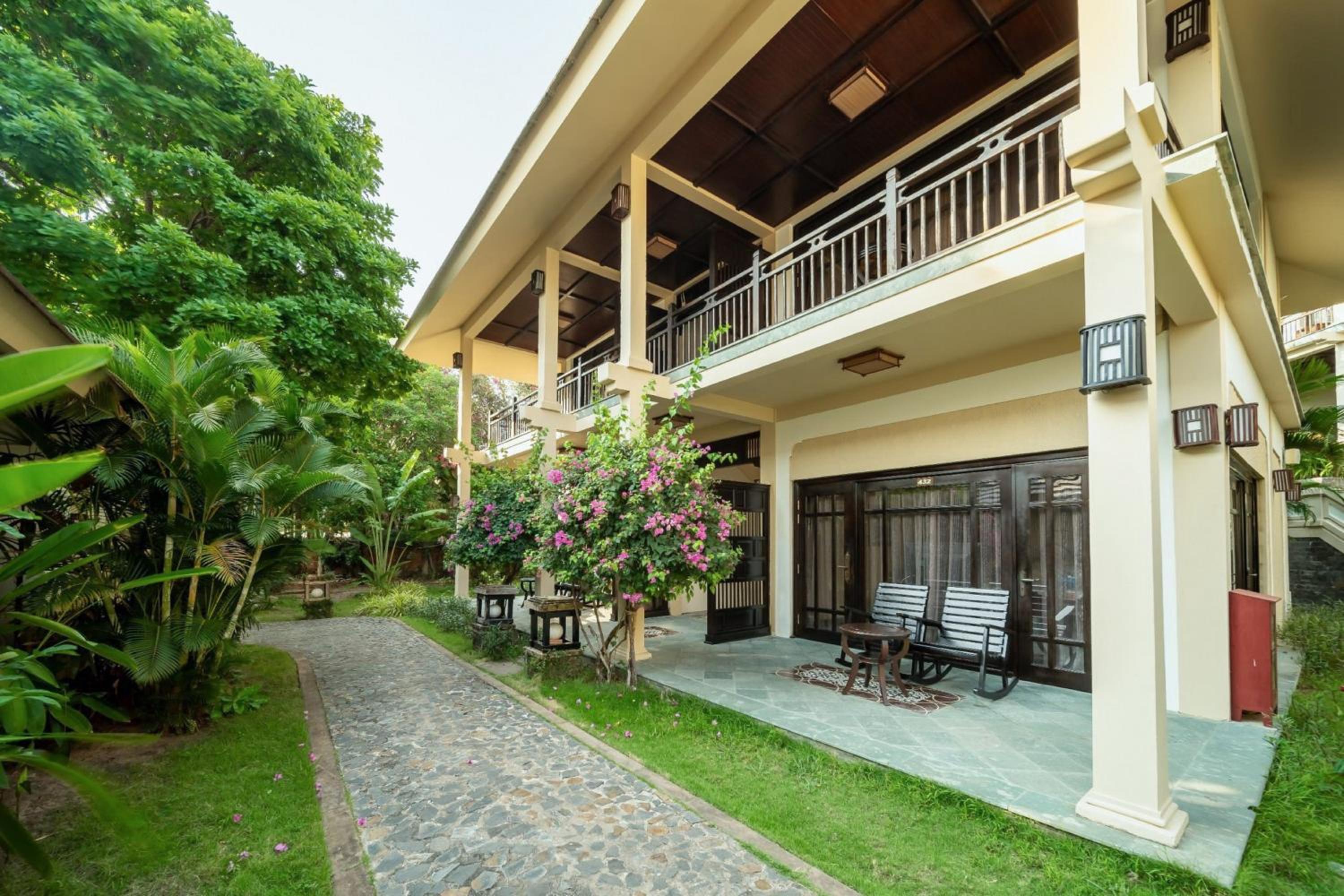 Anja Beach Resort & Spa