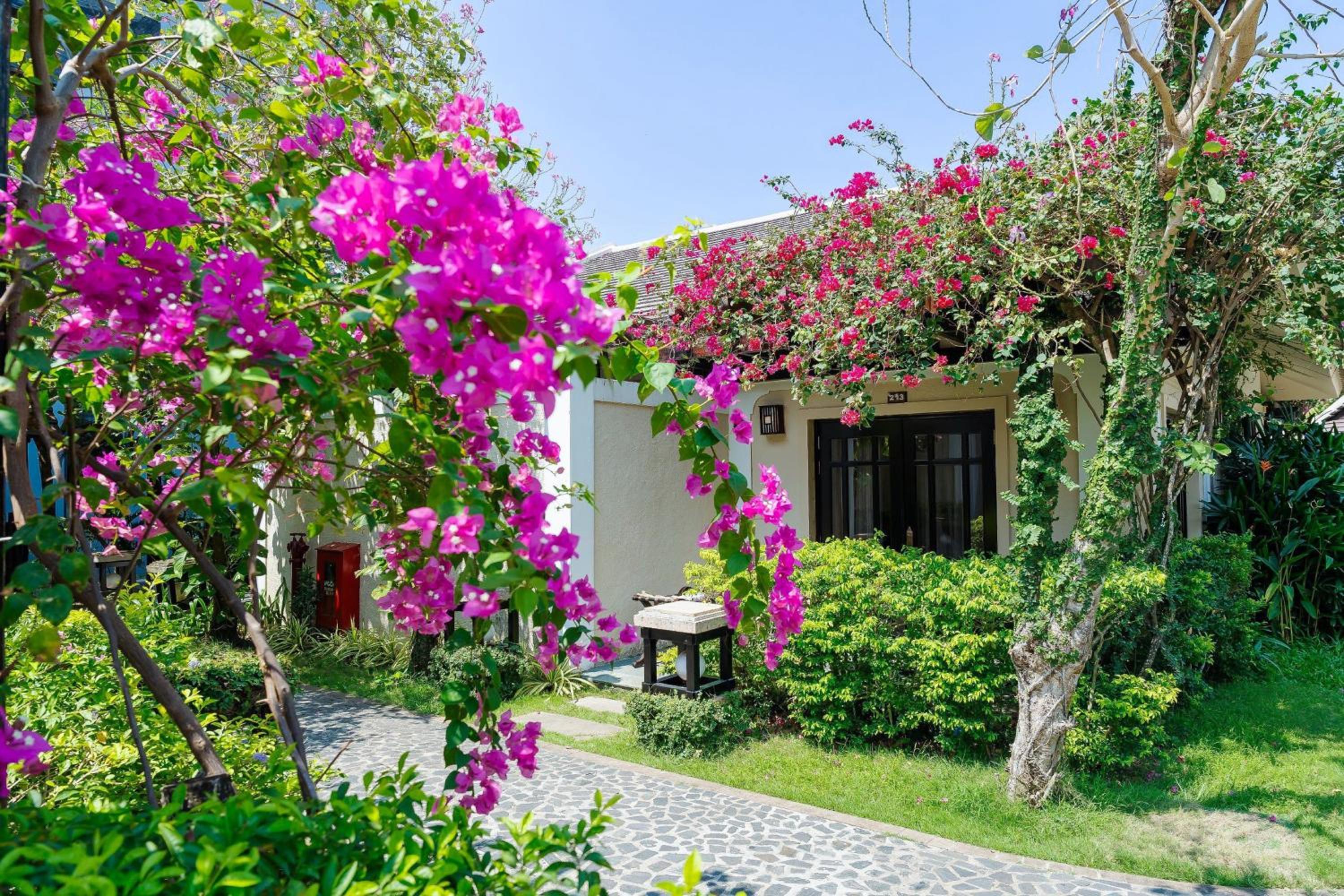 Anja Beach Resort & Spa