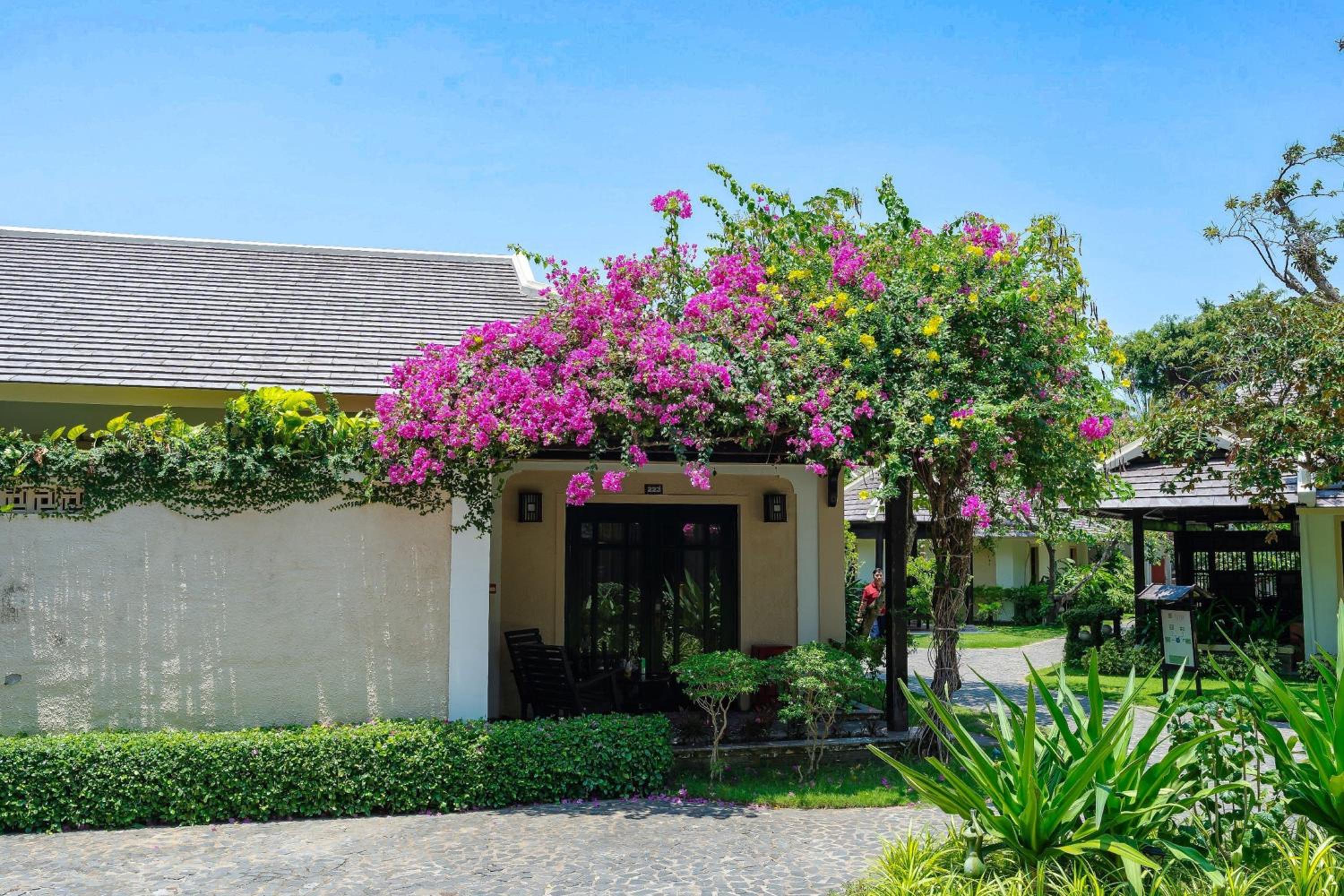 Anja Beach Resort & Spa