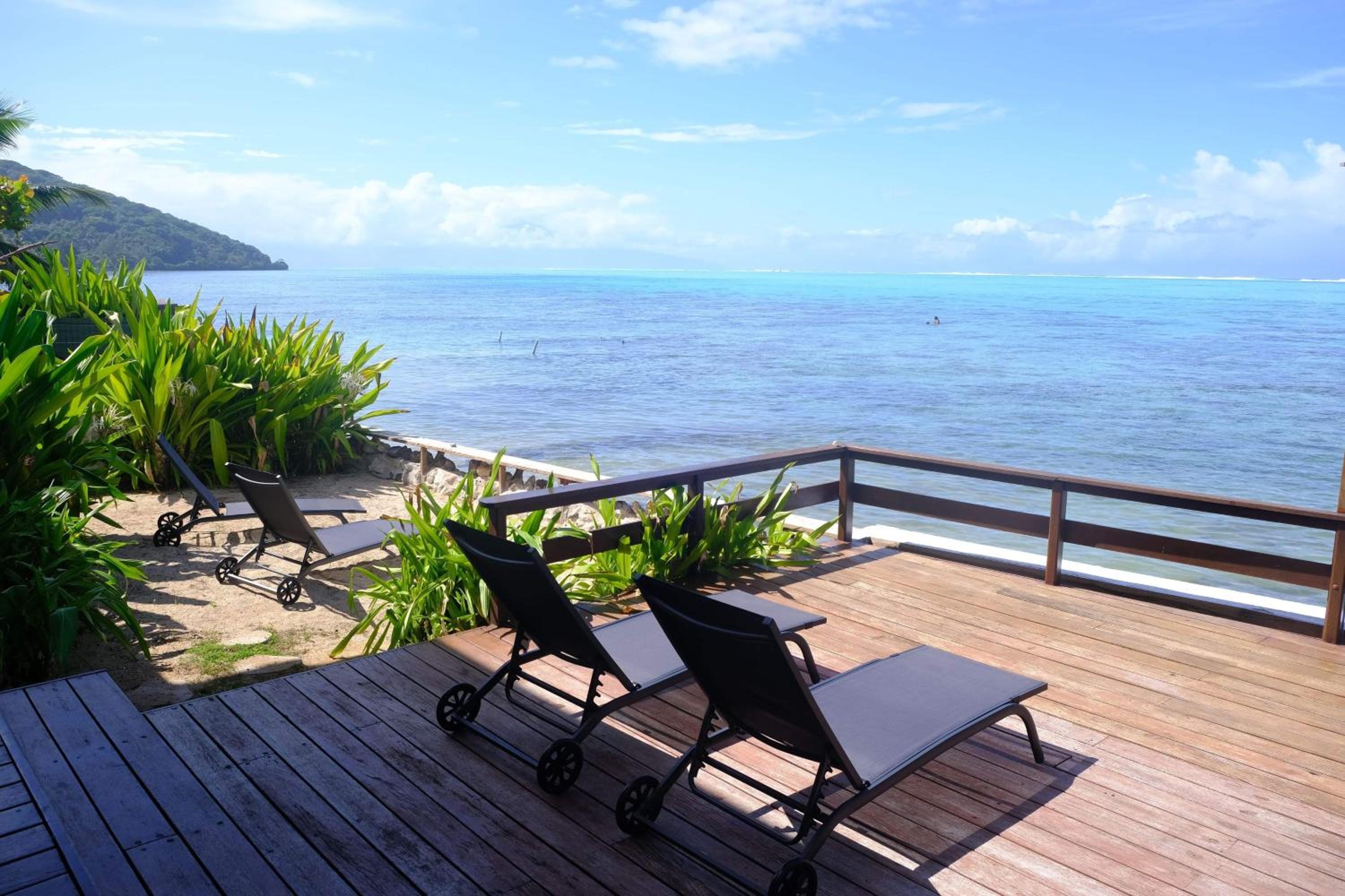 Maison d’hôtes bord de mer ia orana lodge view 4