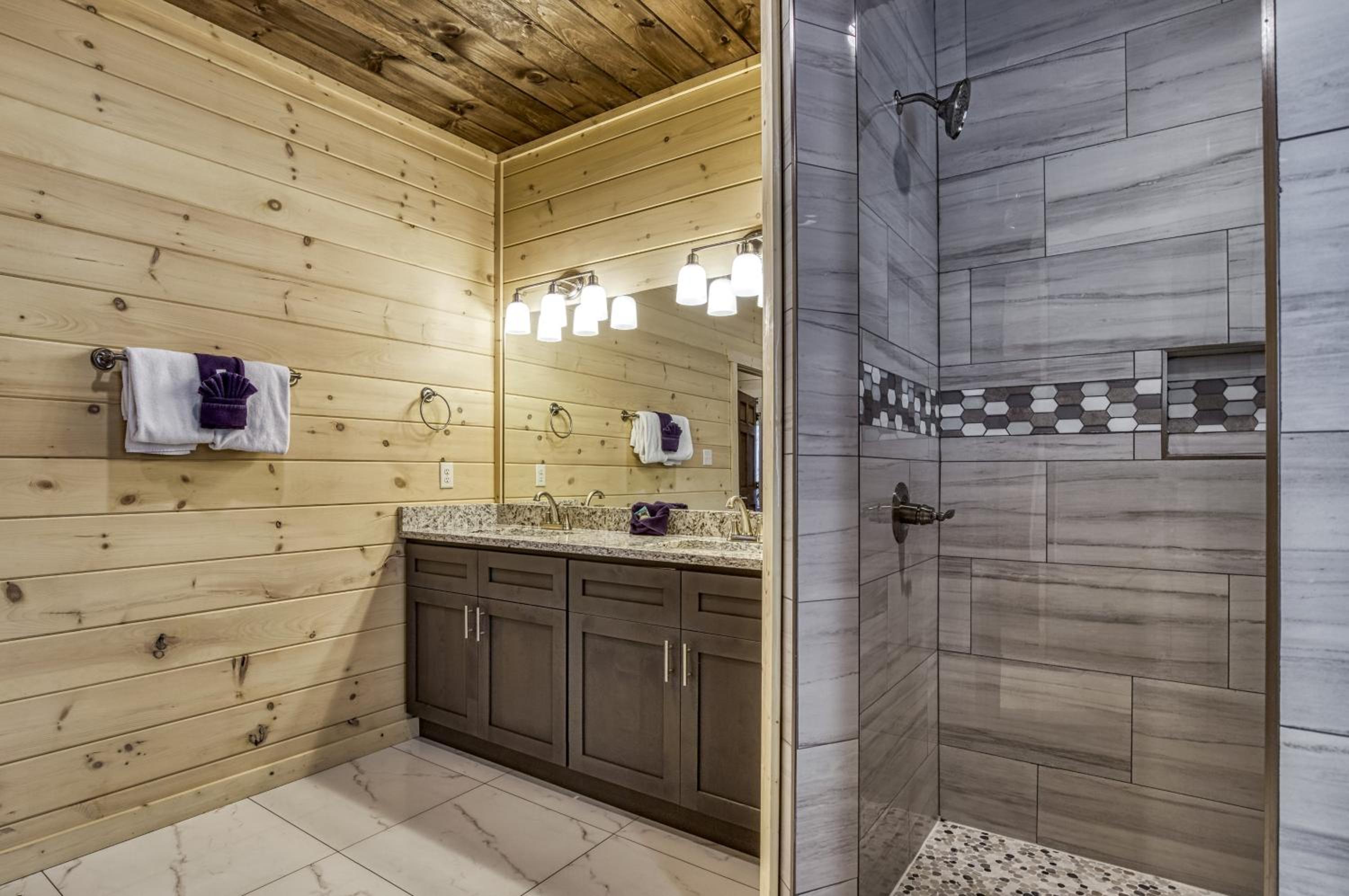 Adventure Splash - Smoky Mountain Retreats Cabins with Private Indoor Pool, Hot Tubs & Fun!