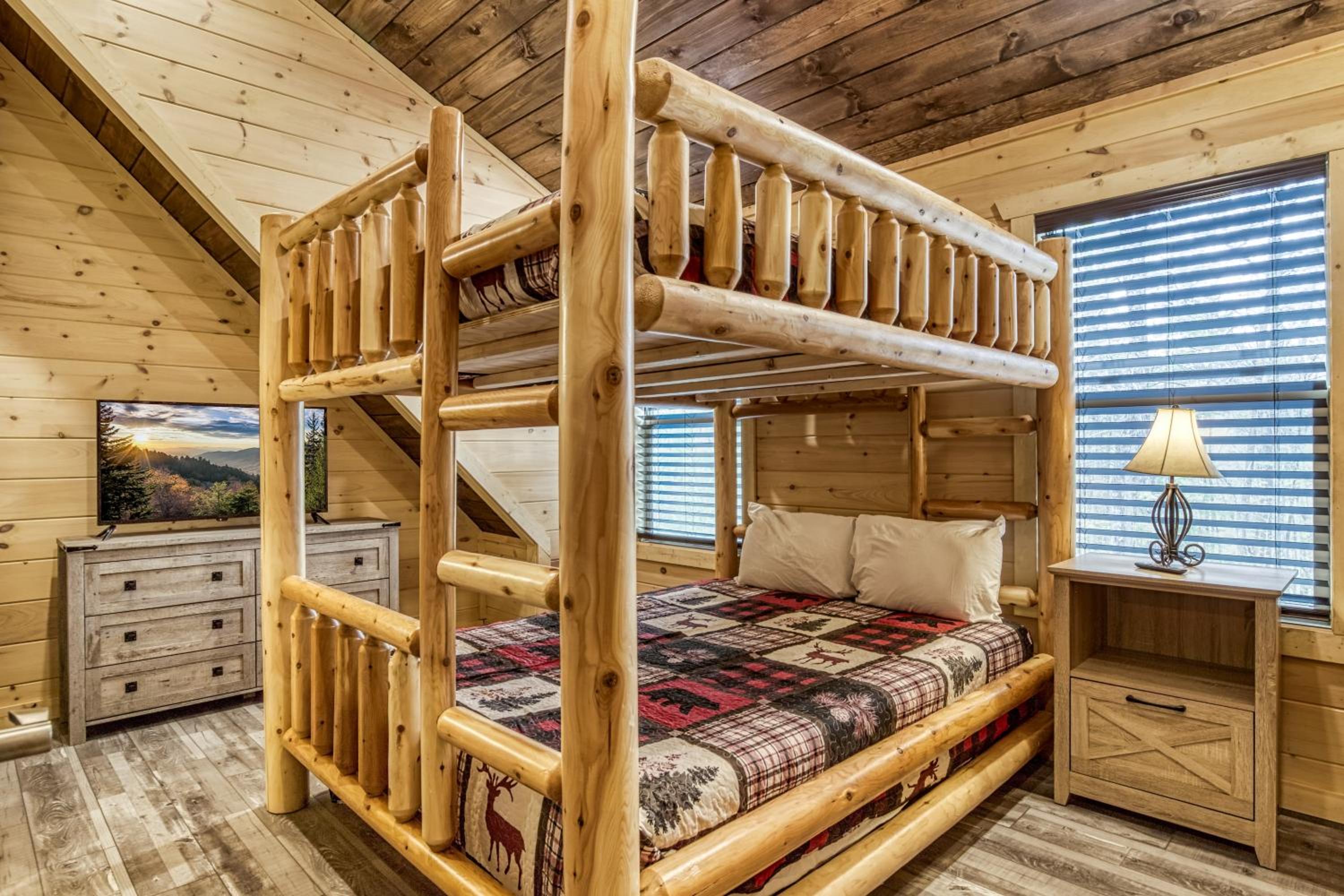 Adventure Splash - Smoky Mountain Retreats Cabins with Private Indoor Pool, Hot Tubs & Fun!