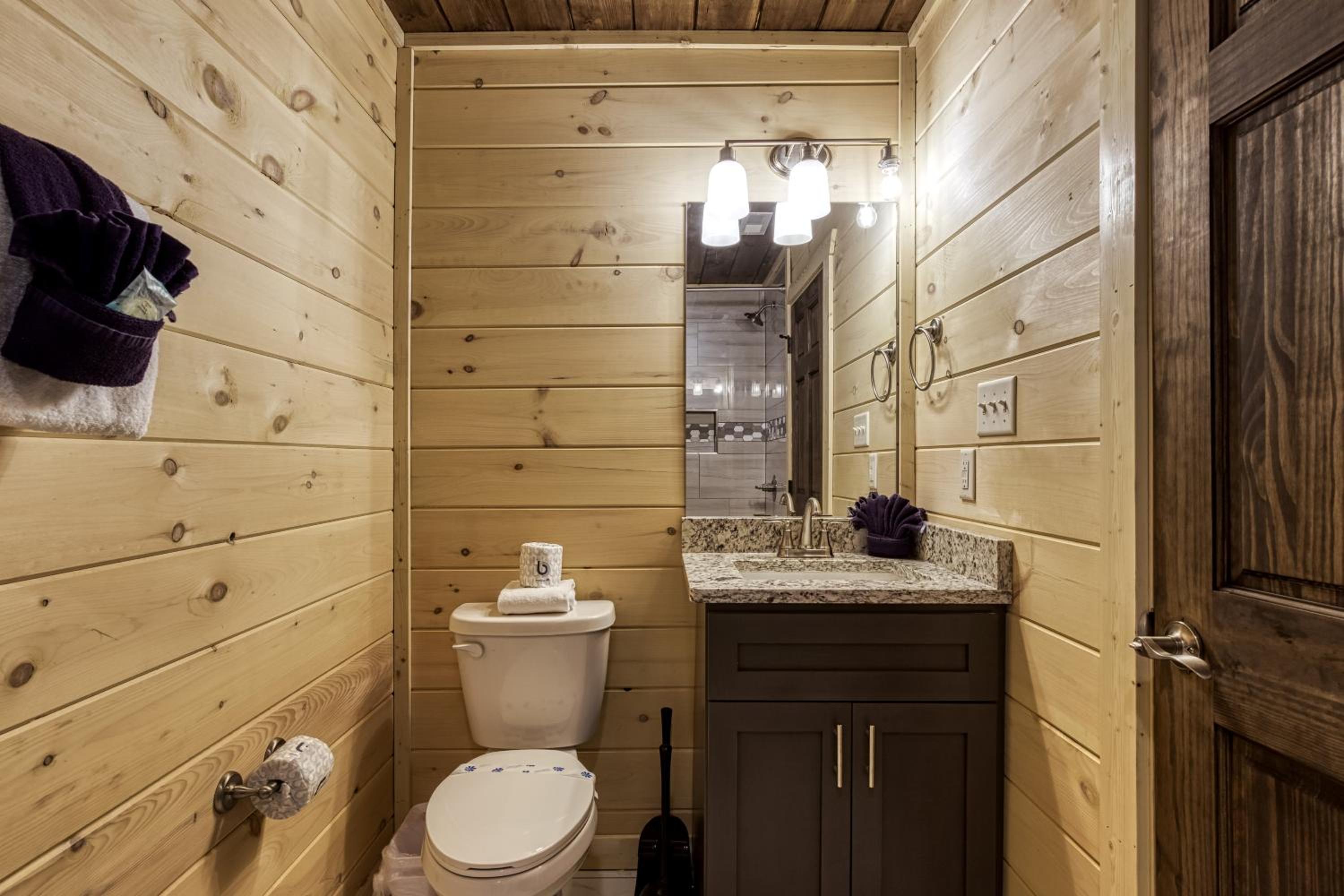 Adventure Splash - Smoky Mountain Retreats Cabins with Private Indoor Pool, Hot Tubs & Fun!
