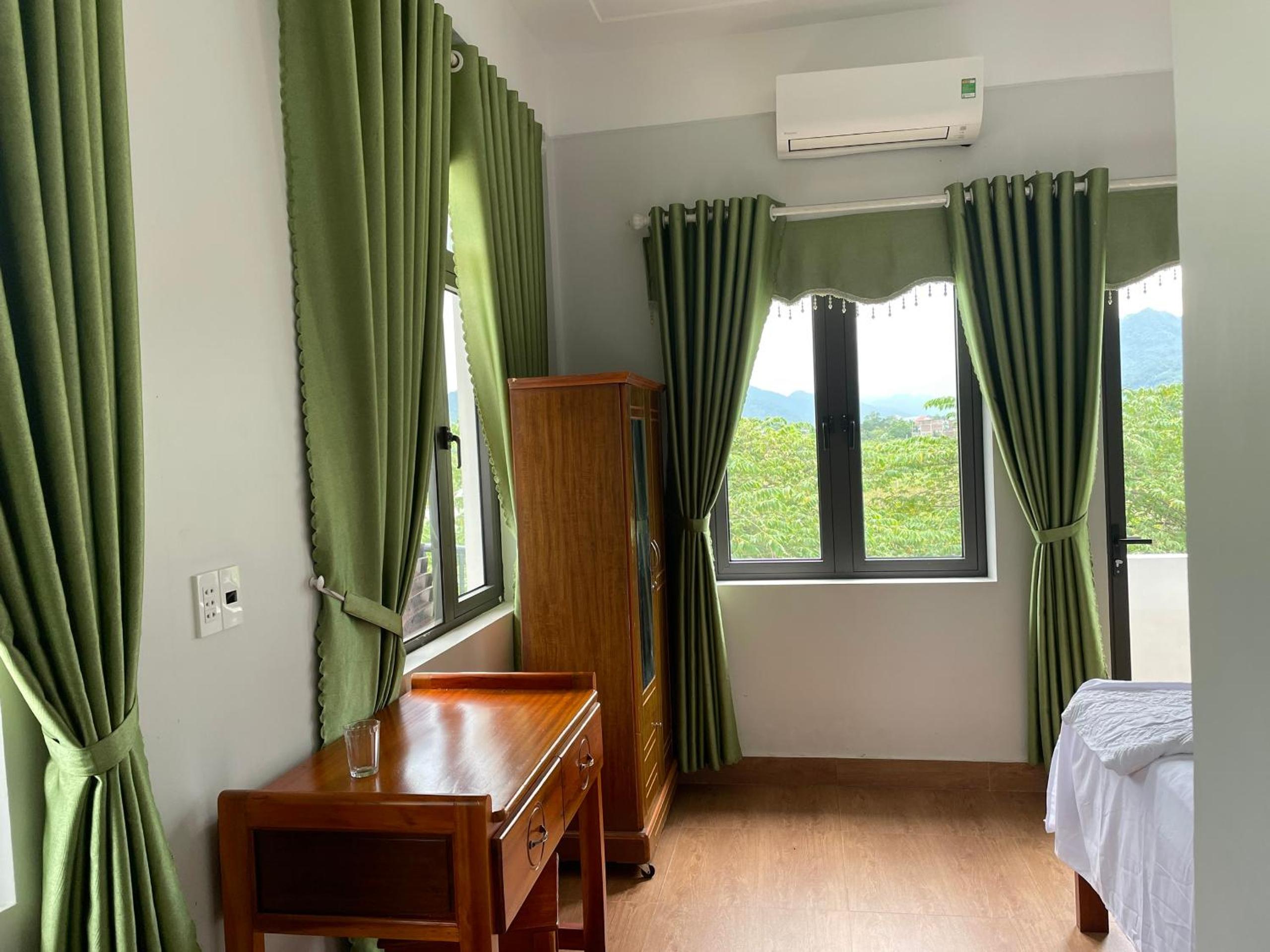 Trung Duc Phong Nha Hostel