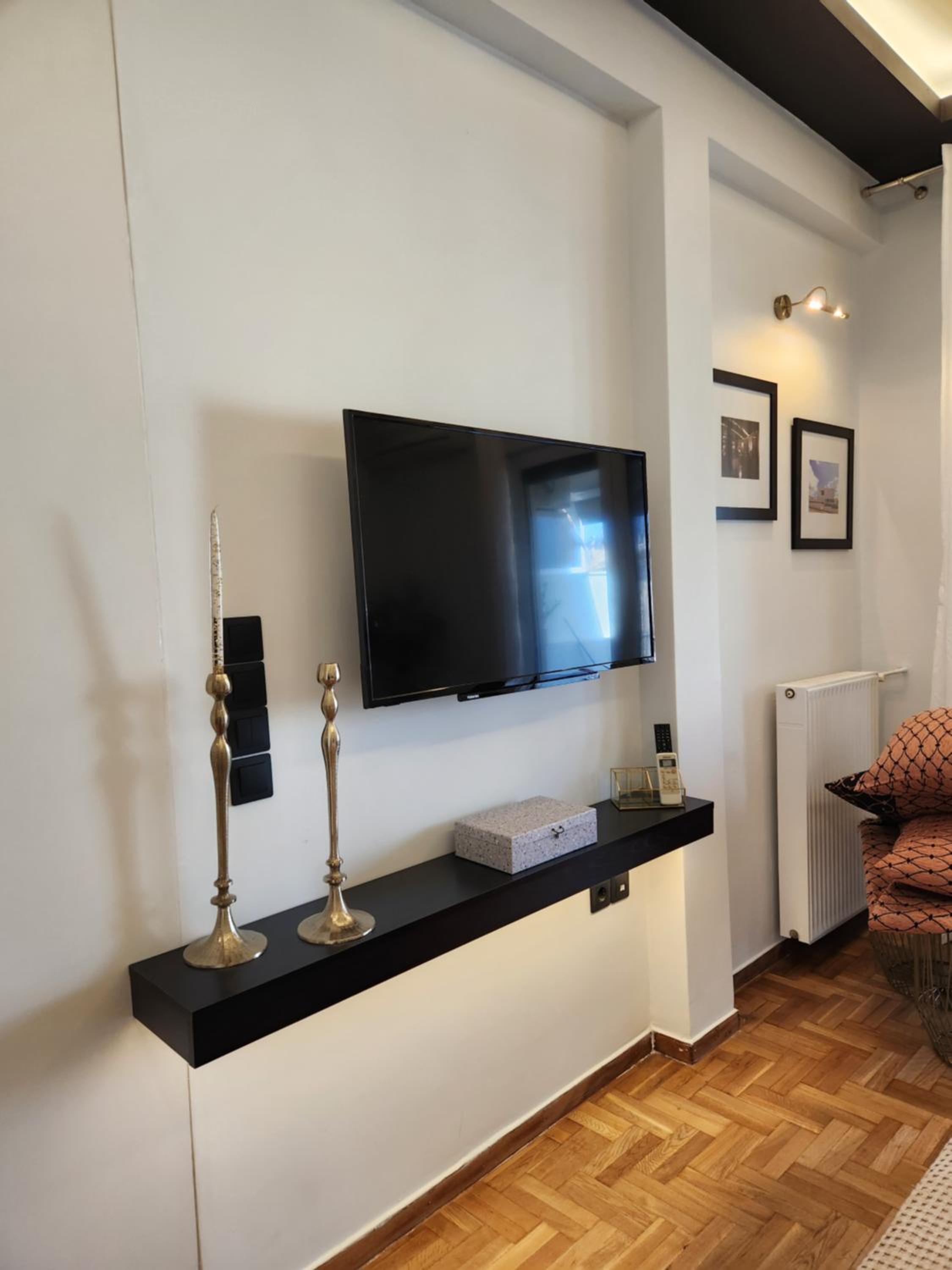 Bachelor Penthouse with Roof Garden access, 15 m walk to Acropolis