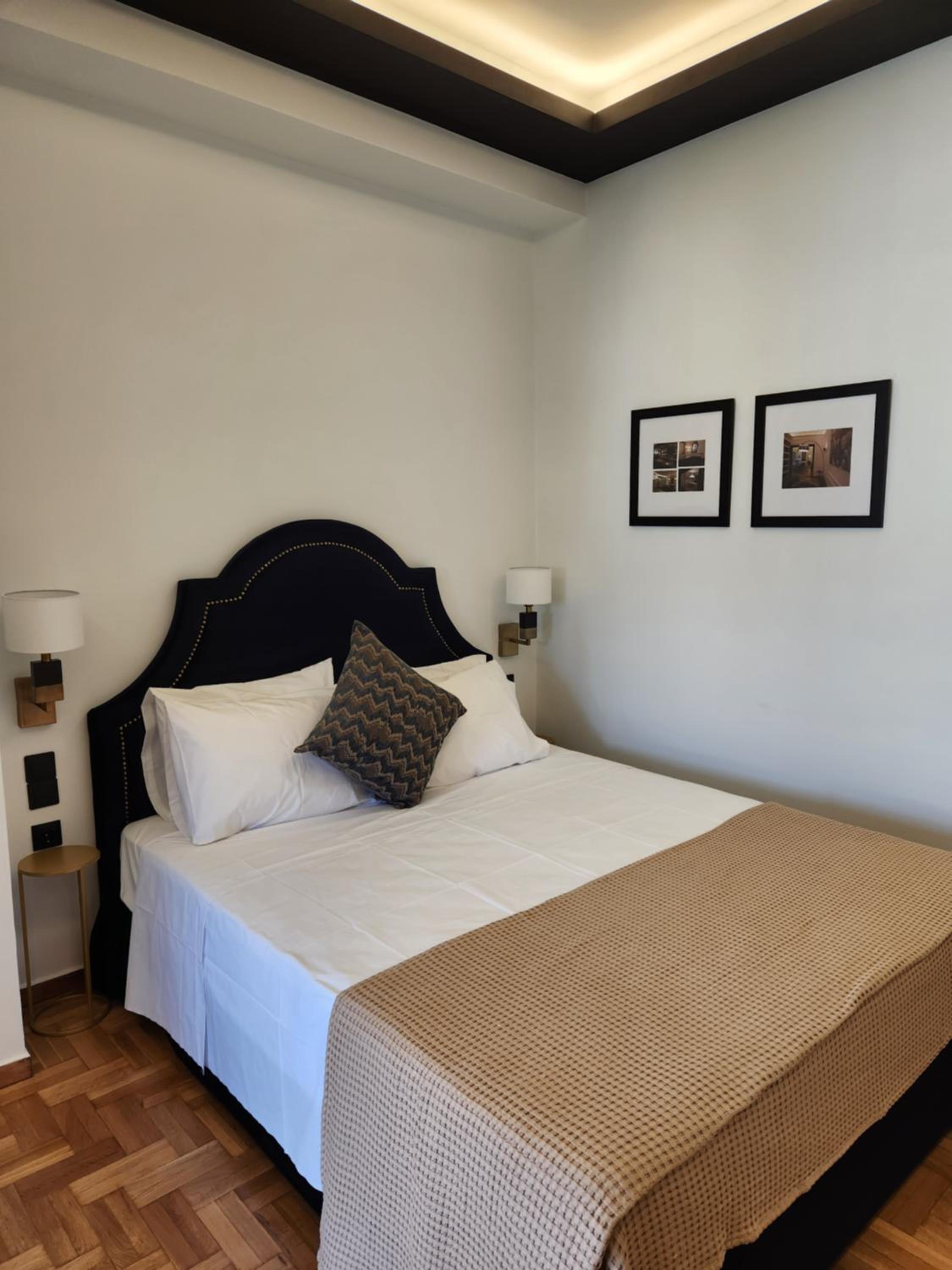 Bachelor Penthouse with Roof Garden access, 15 m walk to Acropolis