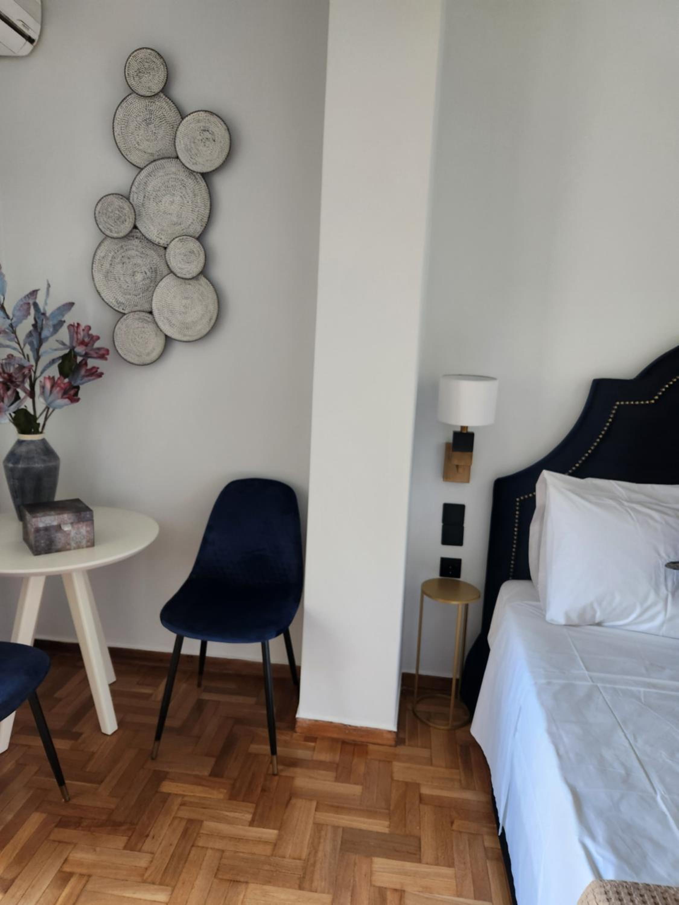 Bachelor Penthouse with Roof Garden access, 15 m walk to Acropolis