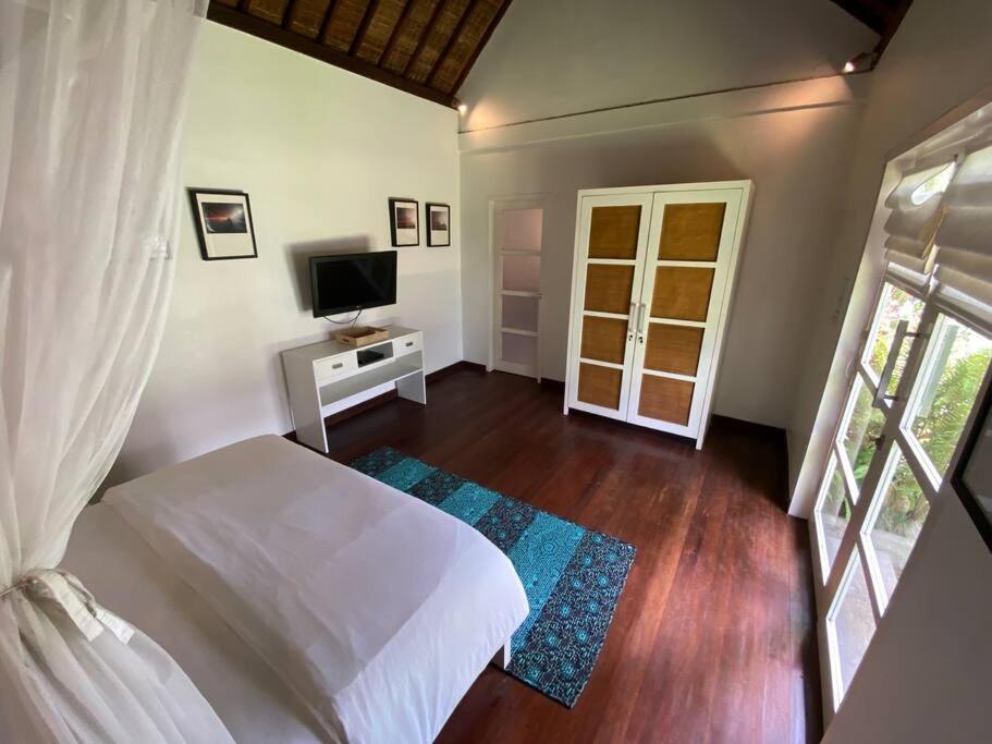 Fabulous Modern 3 br. Villa in Seminyak Large Pool view 3