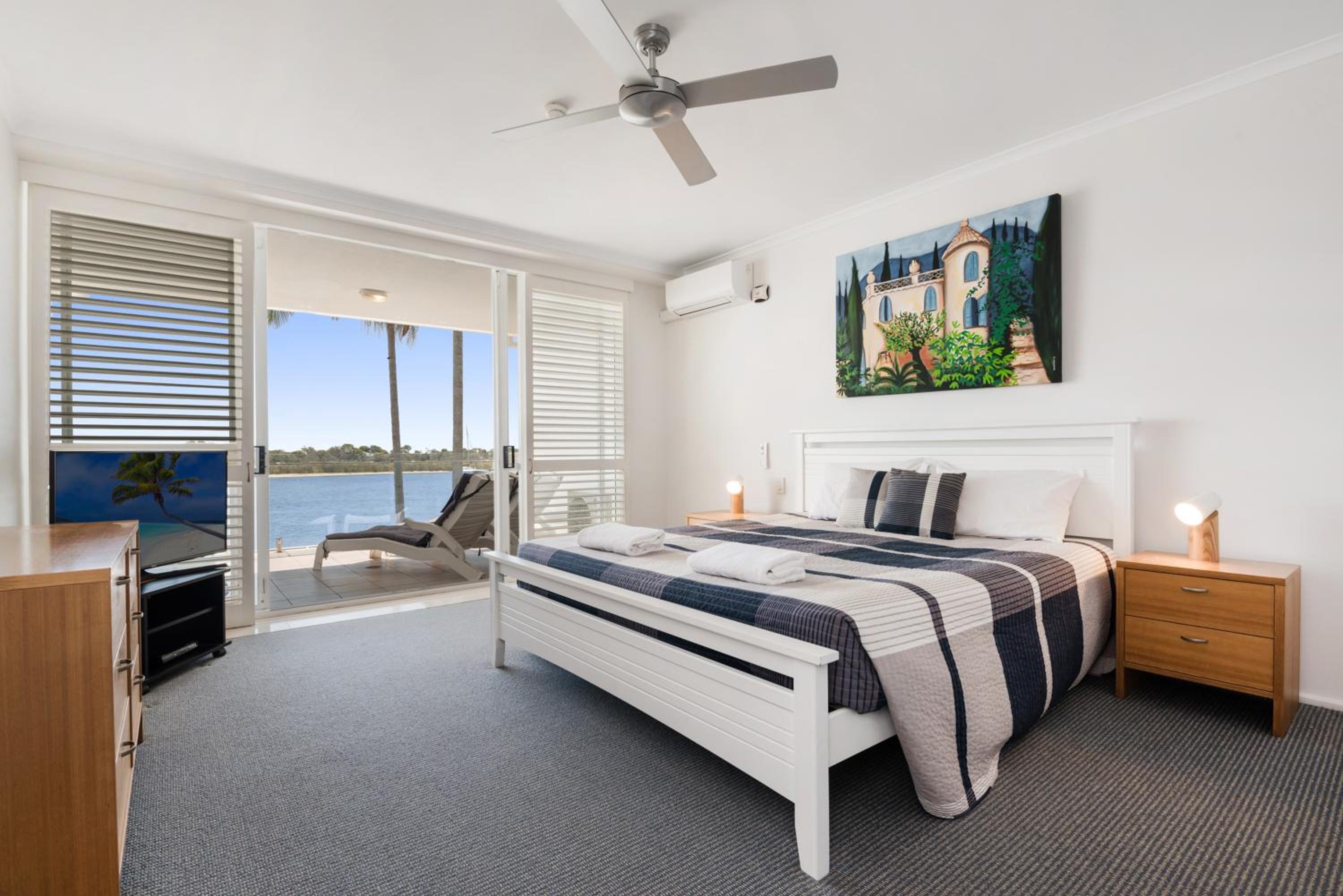 Noosa Quays Waterfront Accomodation
