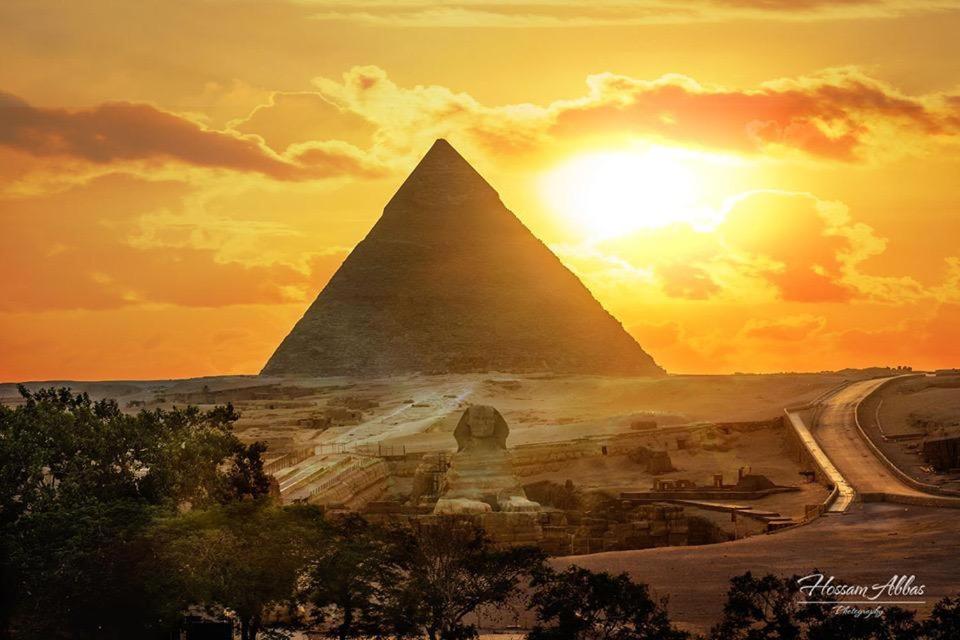 sphinx pyramids view