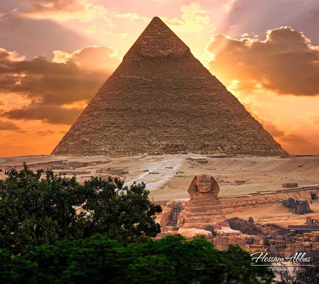sphinx pyramids view