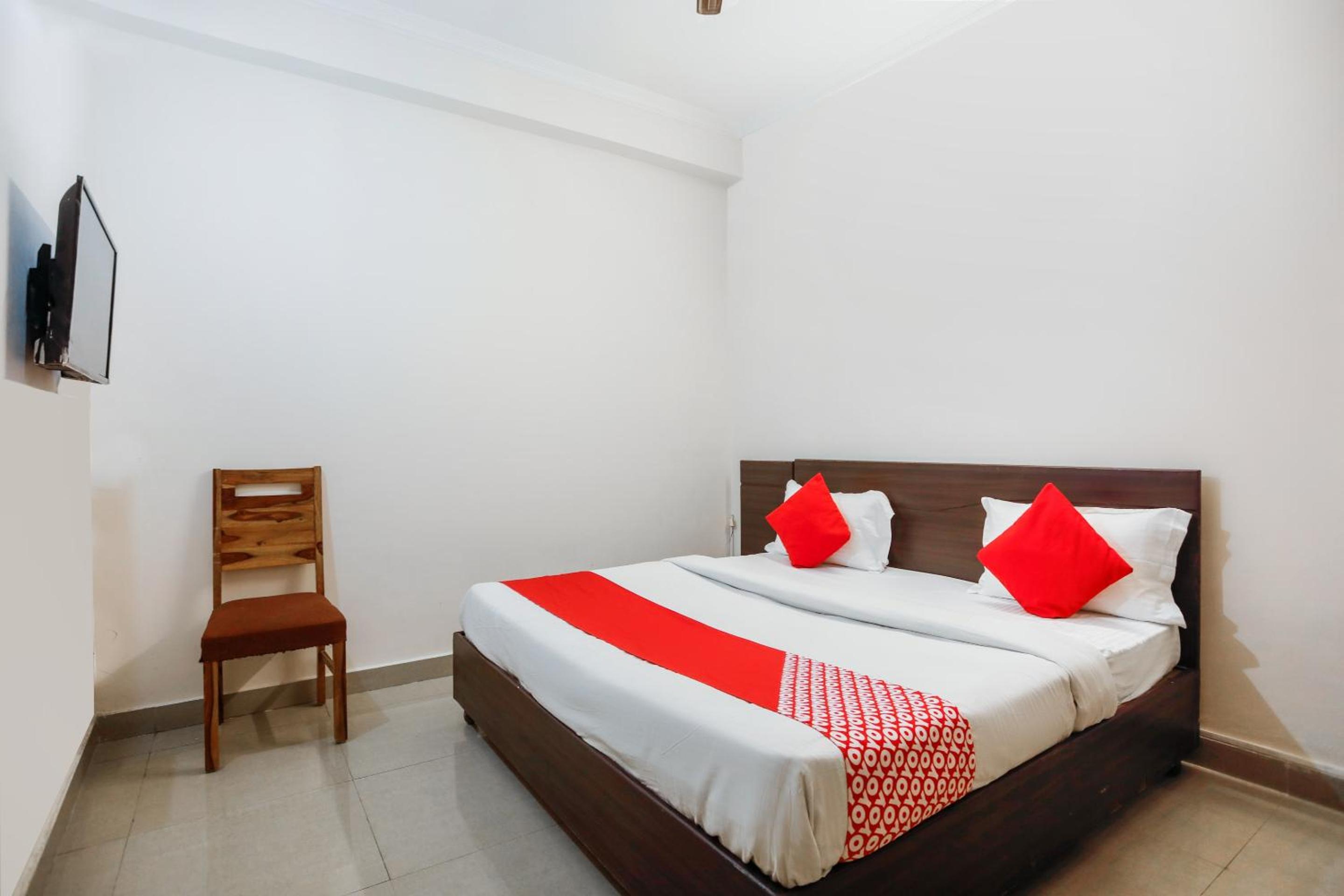 Hotel O Av Residency Near Botanic Garden Of Indian Republic view 5