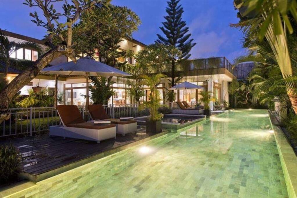 Tranquil Classic Balinese Villa view 2