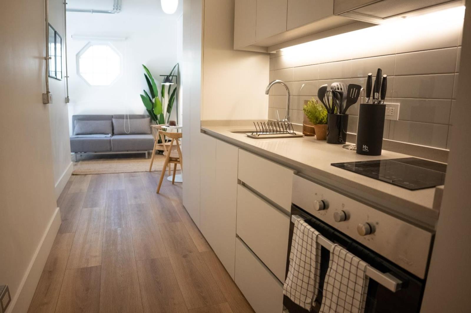 HOM I Comodo y Luminoso Depto Studio en Santiago Centro