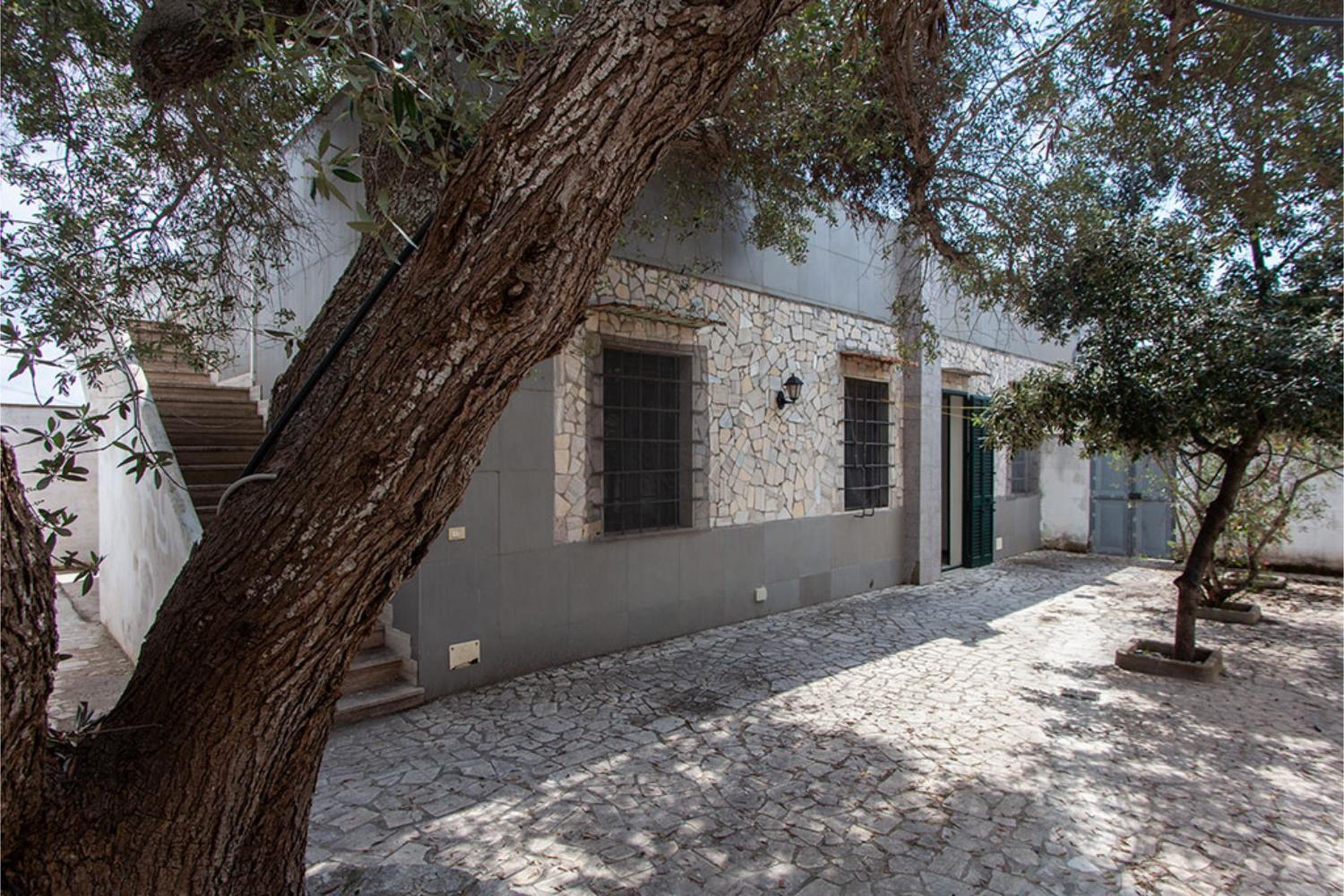 Villa Maurizia Near The Sandy Beach - Happy Rentals view 2
