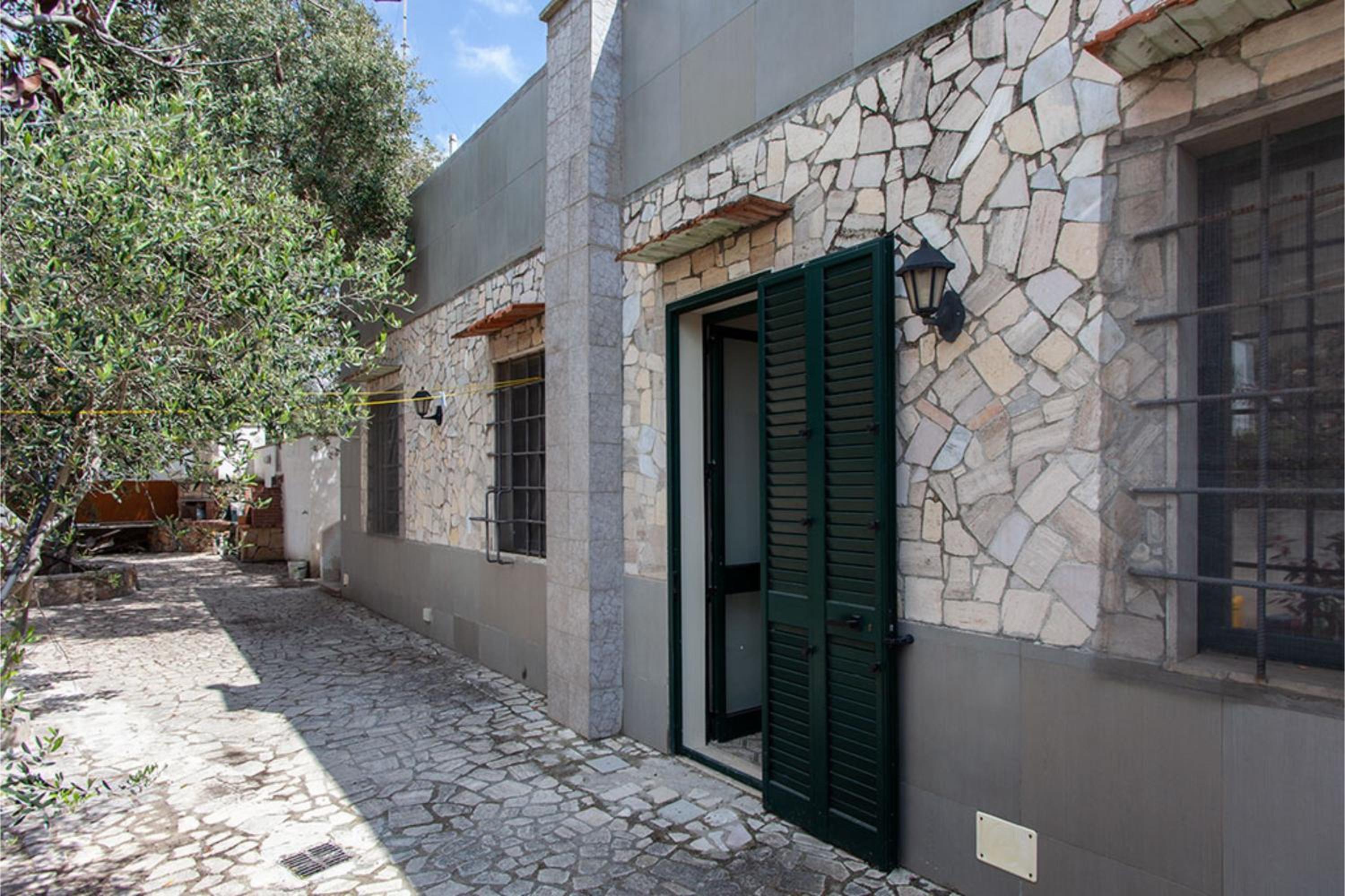 Villa Maurizia Near The Sandy Beach - Happy Rentals view 3