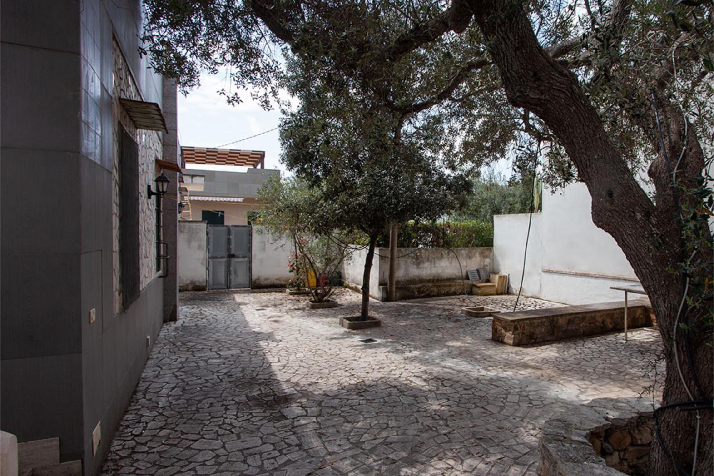 Villa Maurizia Near The Sandy Beach - Happy Rentals view 4