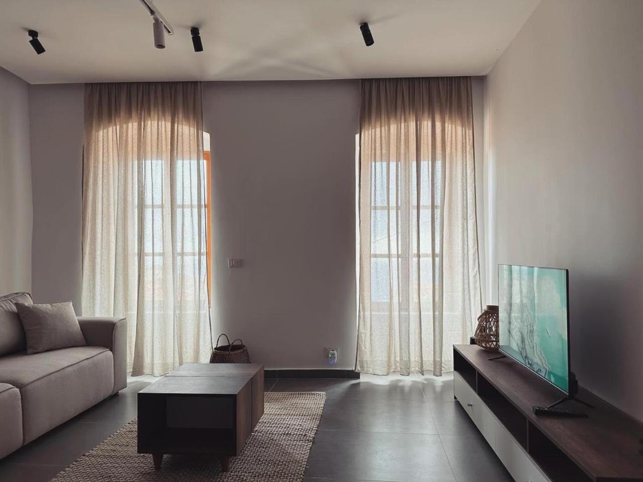LION'S VILLA
