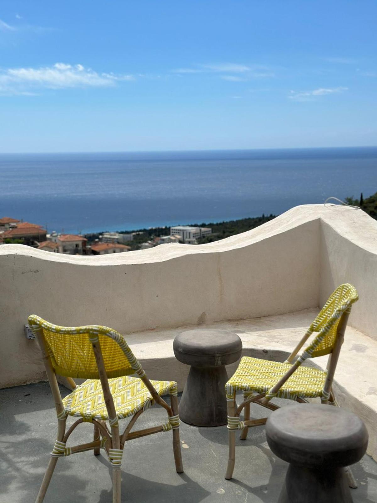 LION'S VILLA