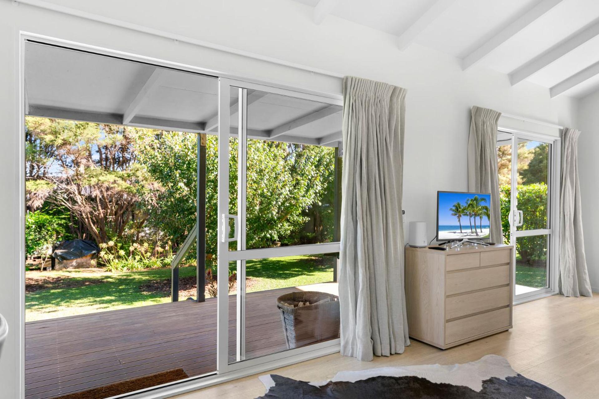 The Cabin - Mangawhai Heads Studio view 5