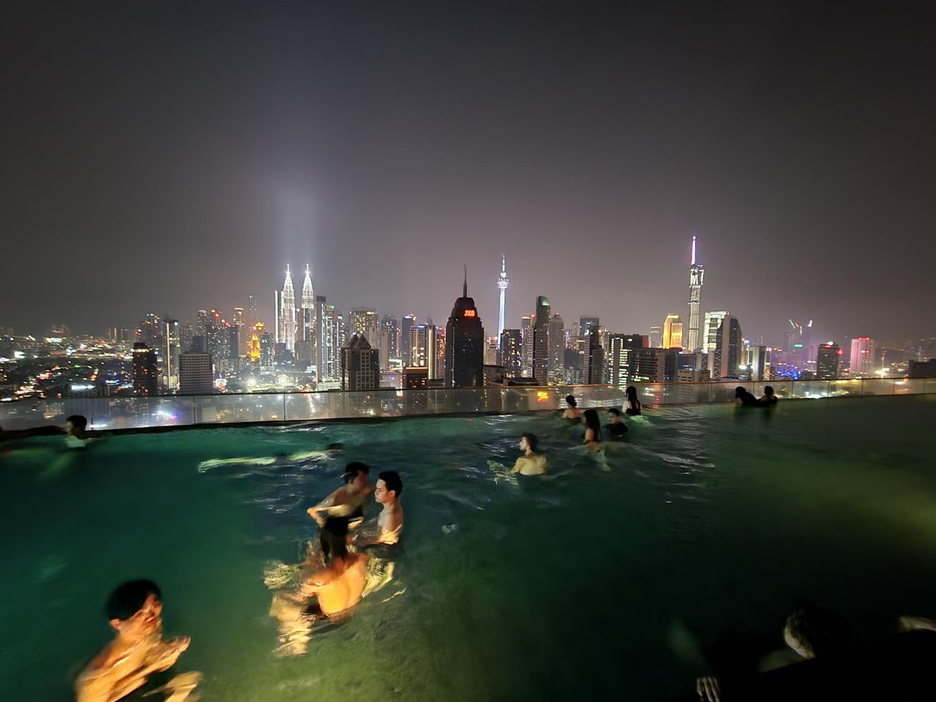 Regalia Serviced Suites KLCC Infinitypool