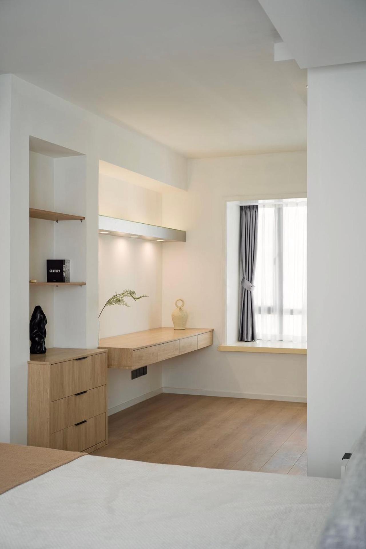 Eastern Hub - TianZi Fang Branch Xintiandi Taipuqiao near the Bund Sunny Cozy Deluxe Room