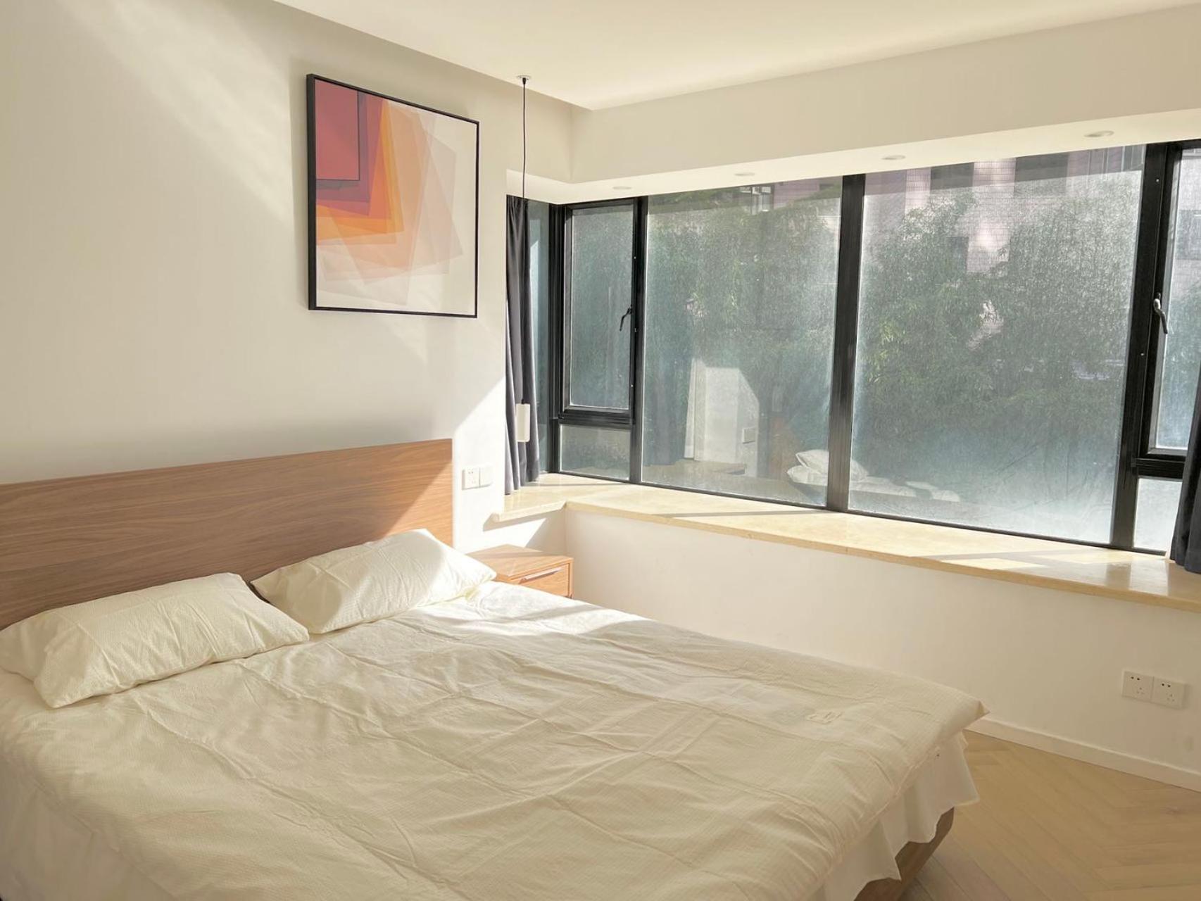 Eastern Hub - Jing'an Temple Branch Sunny Capital, Deluxe 3-Bedroom Apartment, Extra Large Space with Free Mahjong