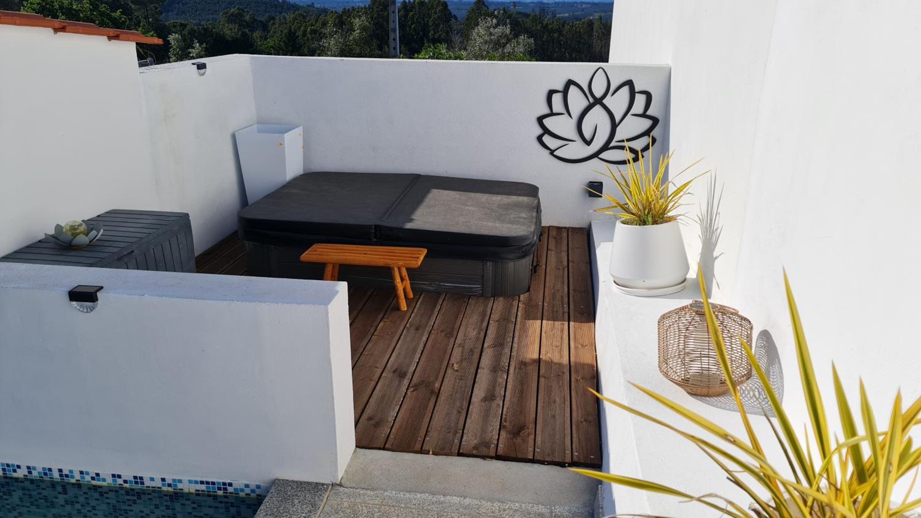 Villa piscine balnéothérapie et jacuzzi entièrement privée