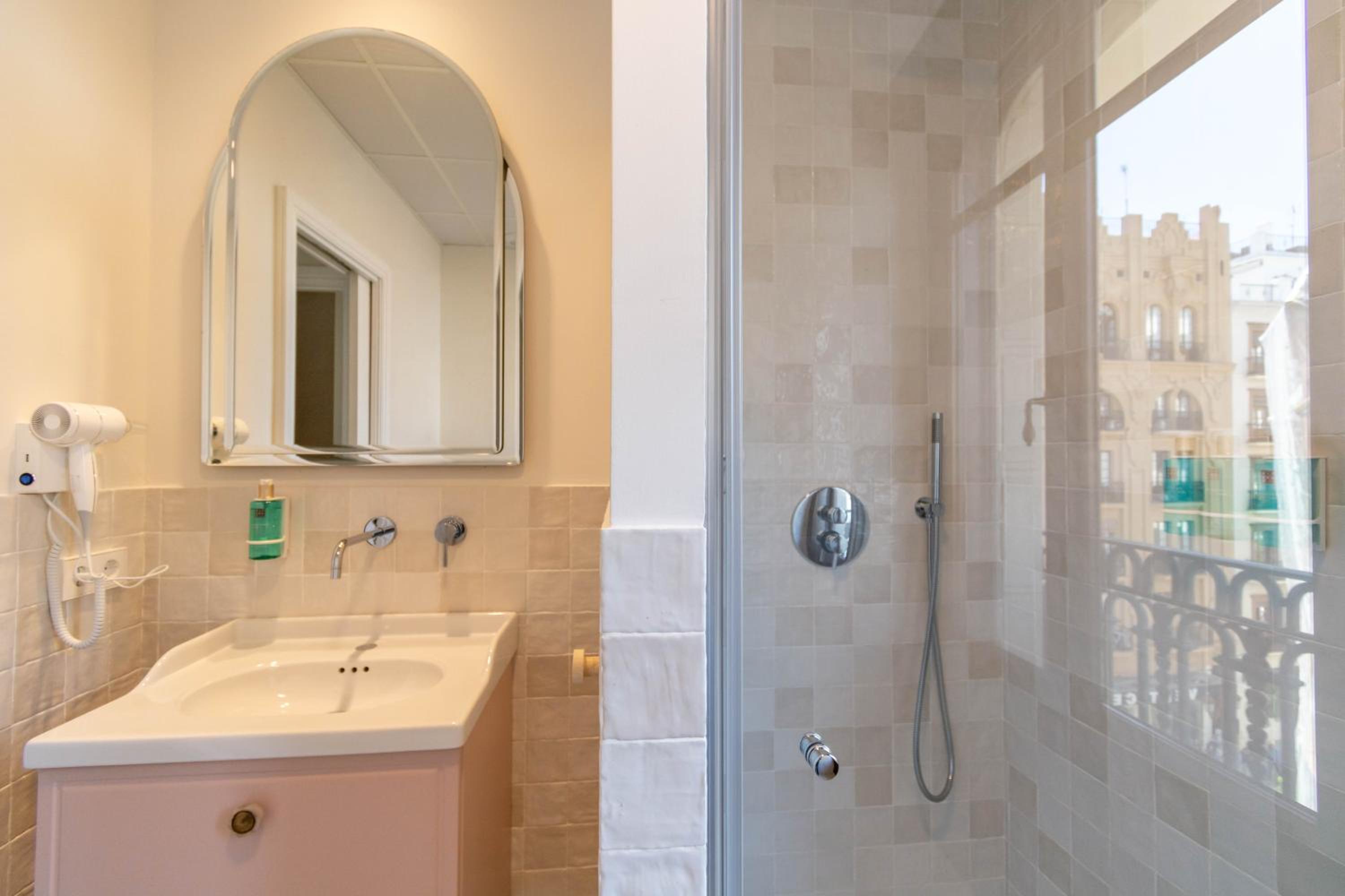 Betis Suites-La Campana