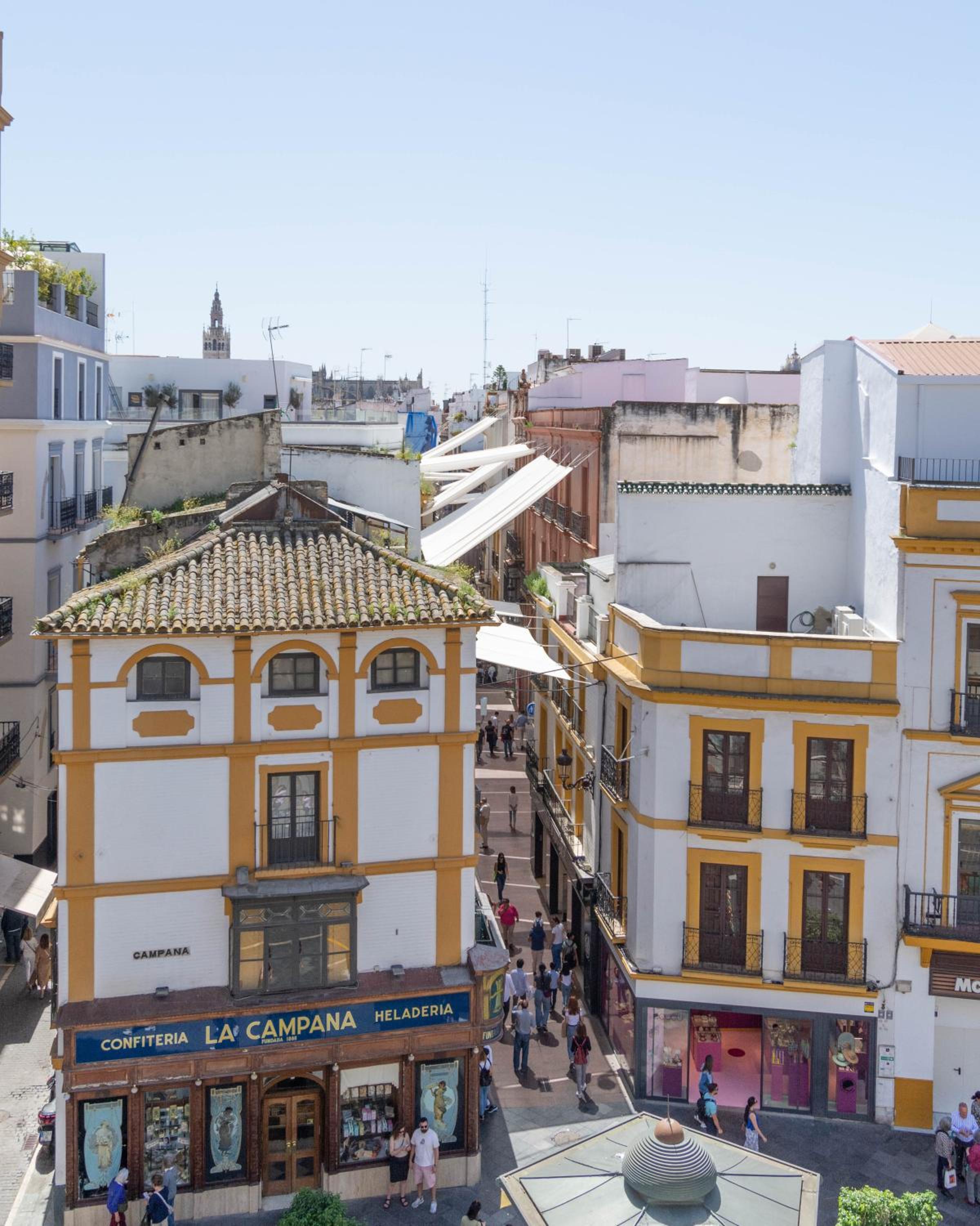 Betis Suites-La Campana