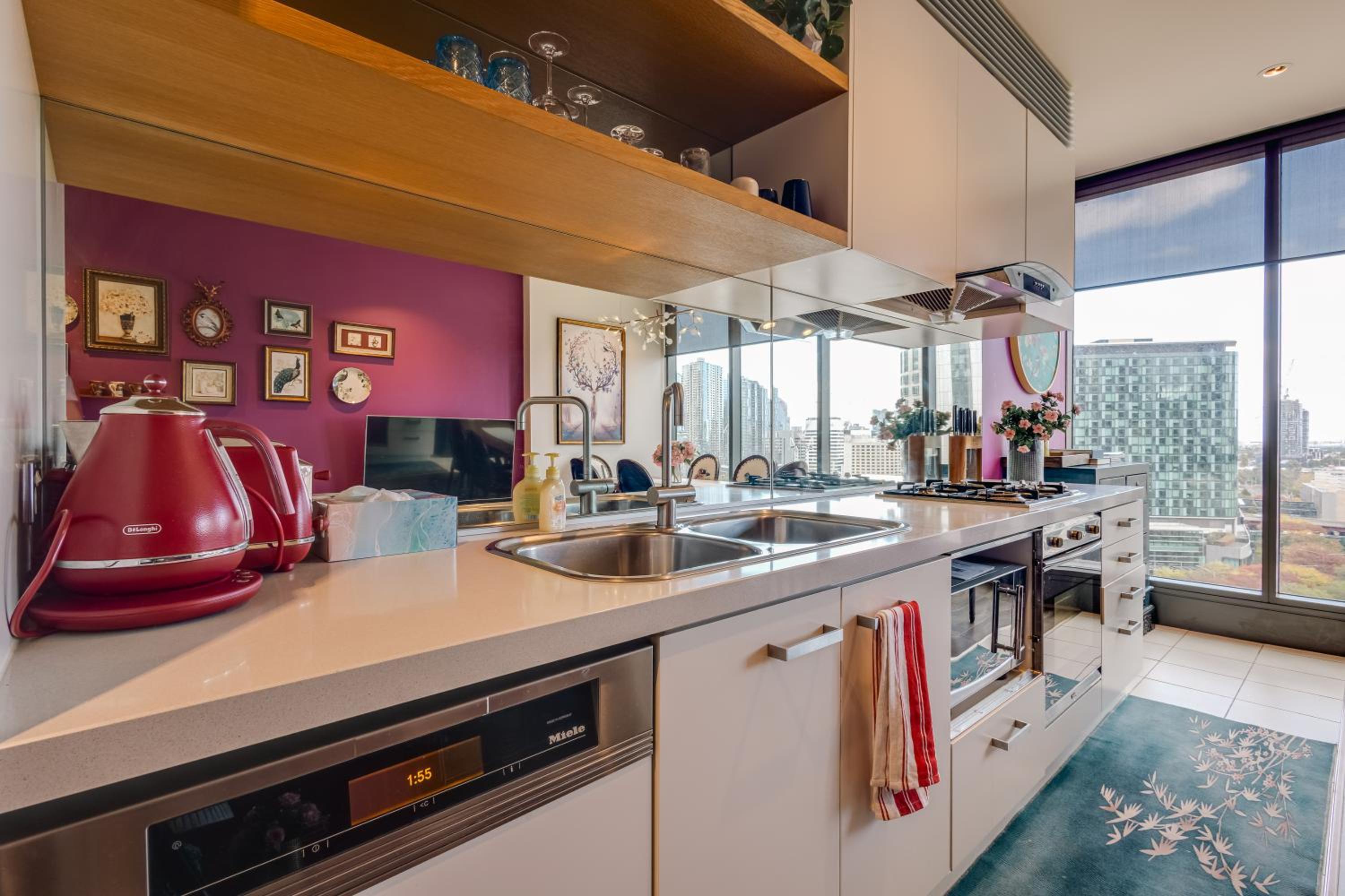 CBD 2BRM Apartment Yarra River Skyline View Free Parking