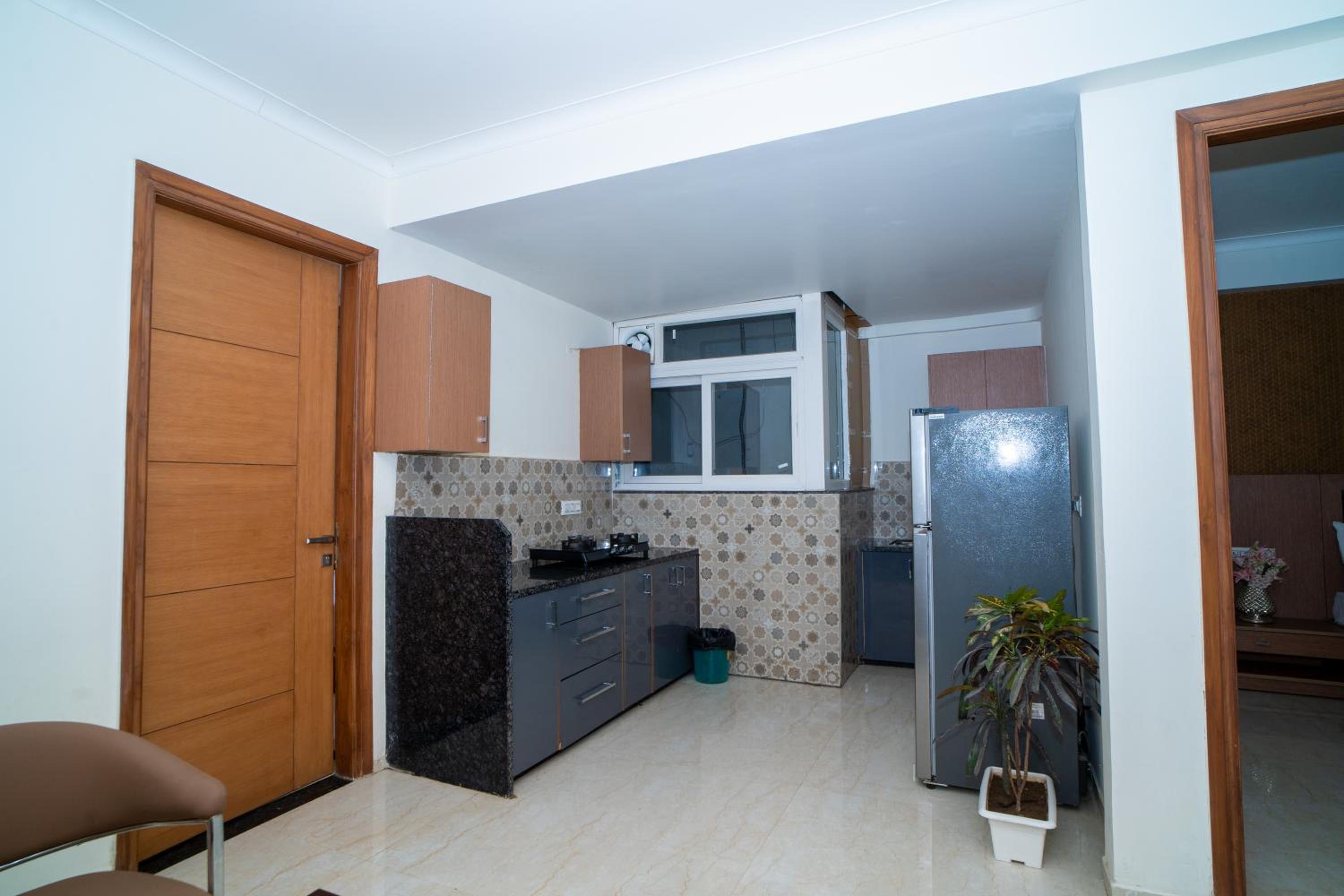 Aster Studio Sec-39 Gurgaon I Fully furnished 2BHK view 5
