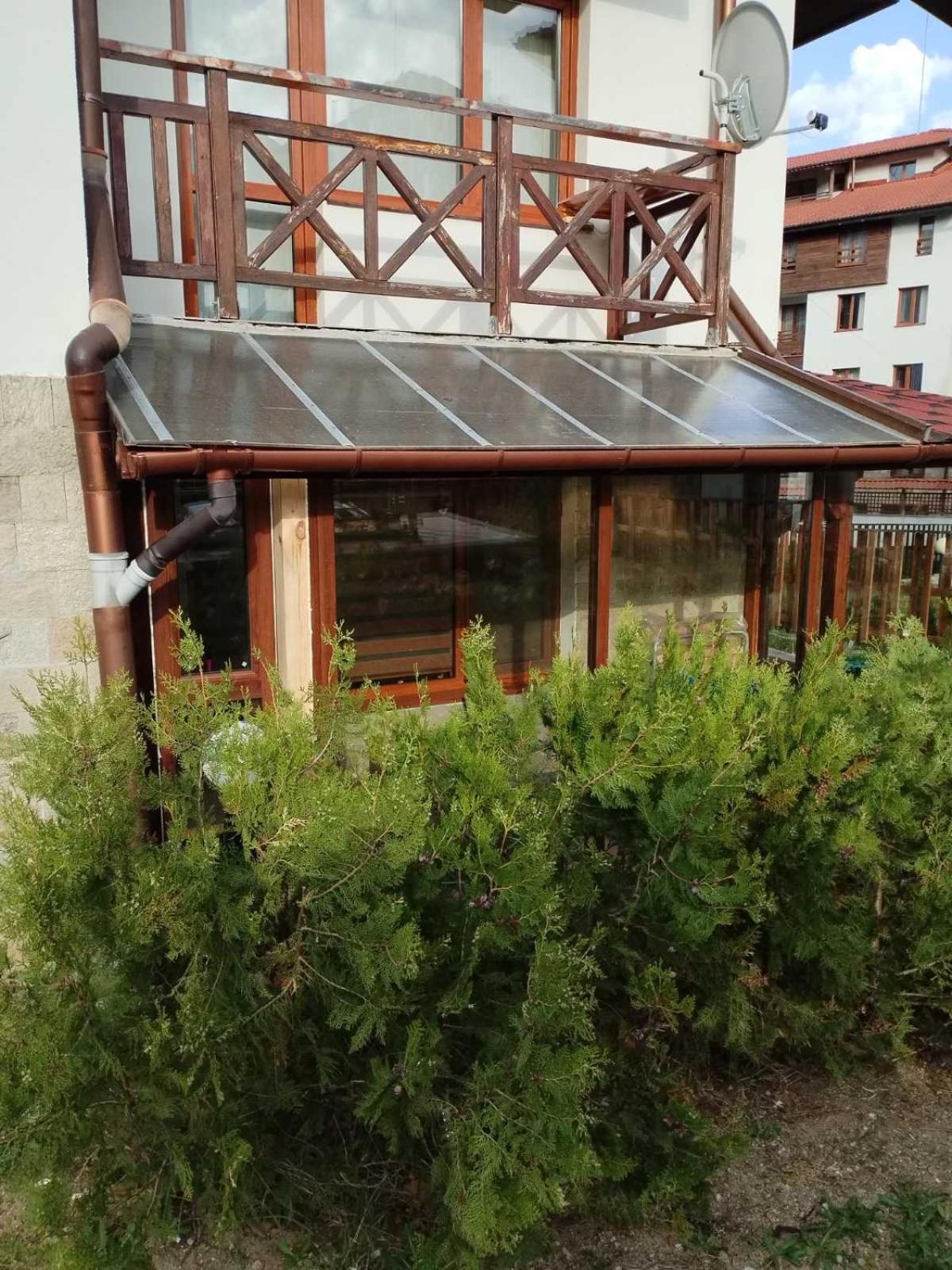 Spacious stylish studio with large terrace and amazing view, 5 min to Gondola & Bar Str