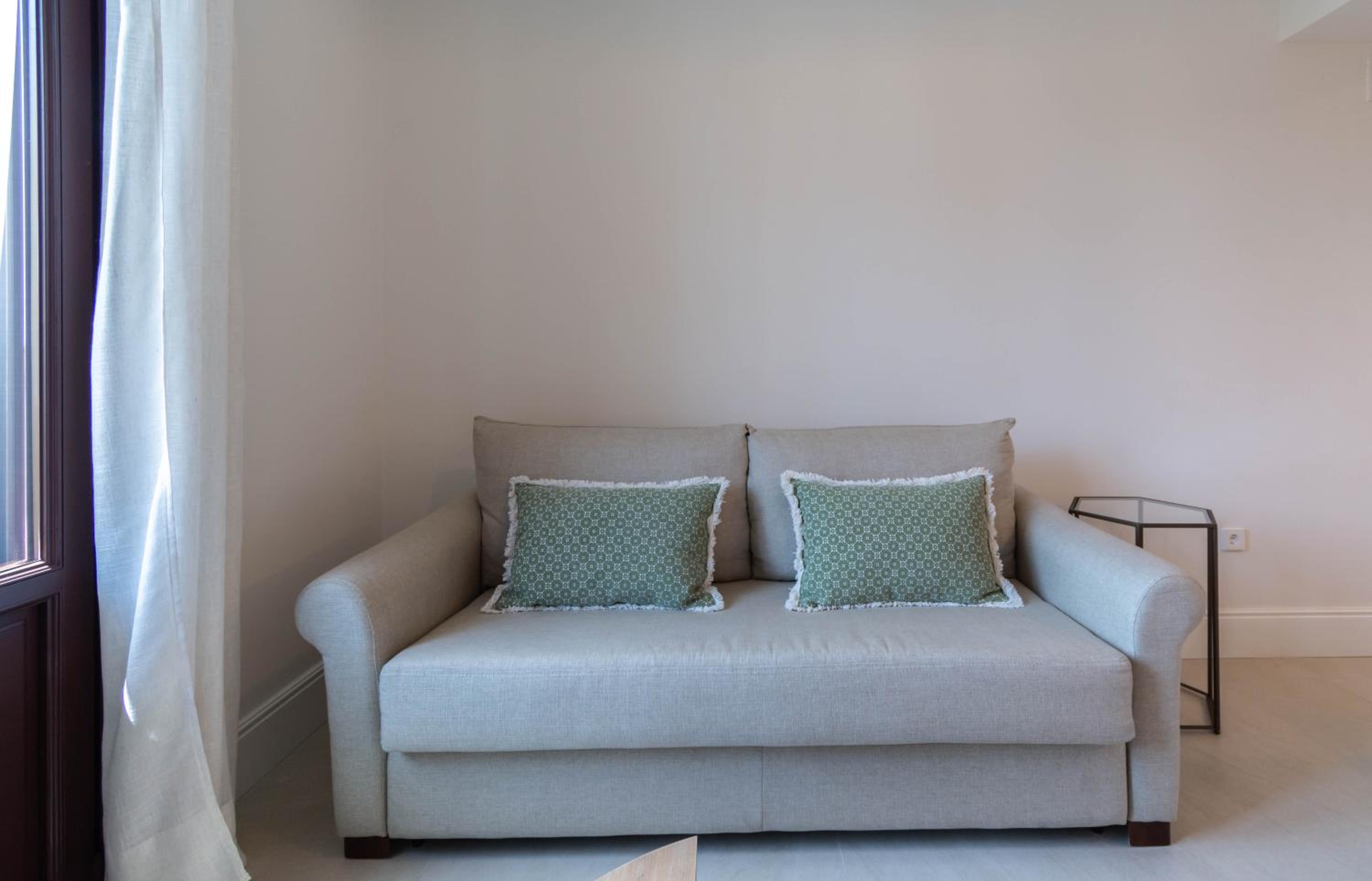 Betis Suites-La Campana