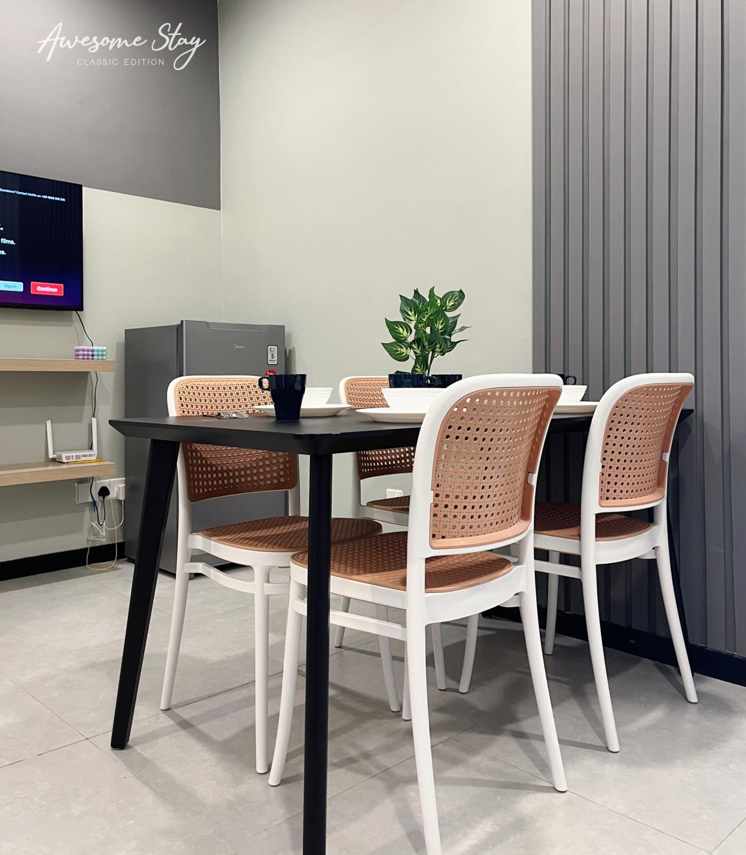 Neu Suites By Awesomestay