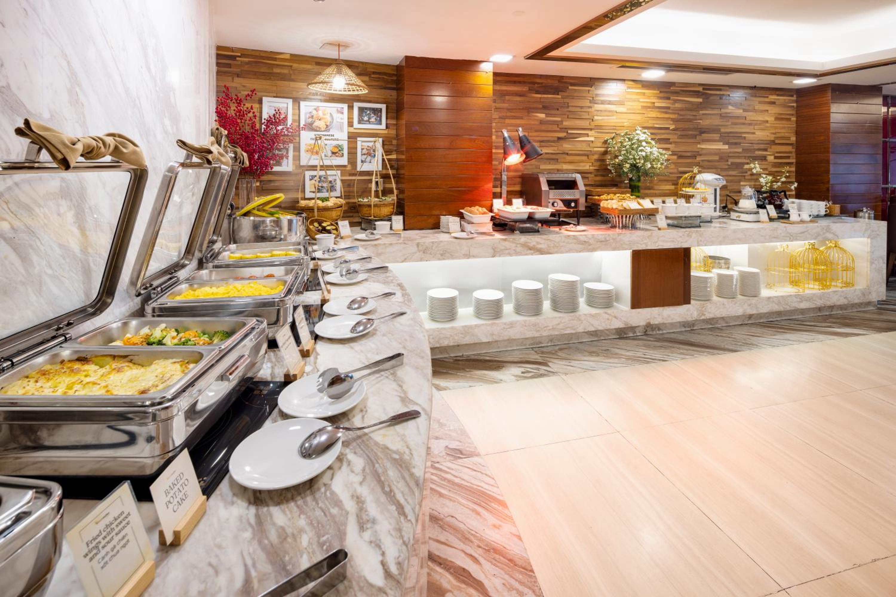 Winsuites Sai Gon Hotel 18