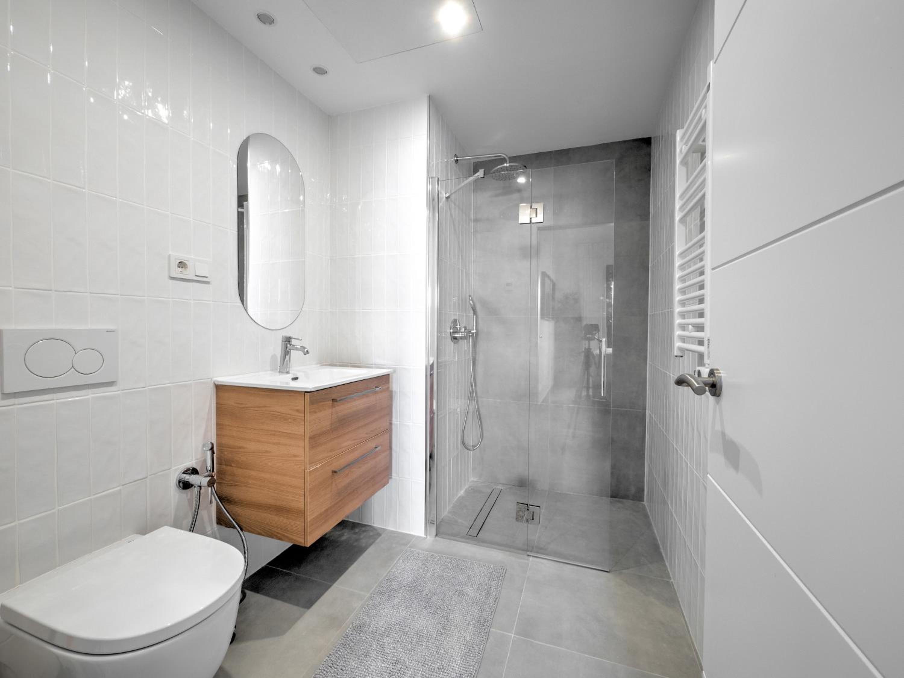 New Luxurious house with rooftop terrace and pool photo 5