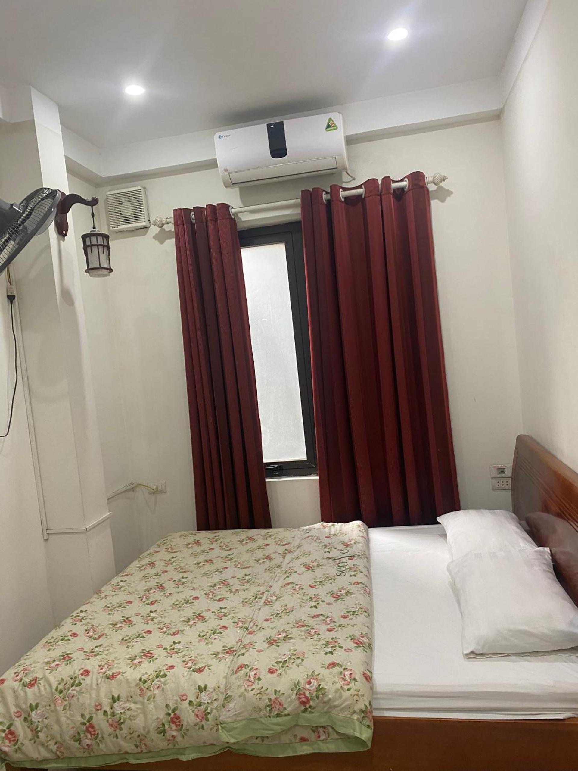 Nam Cường Motel - Phòng đơn có cửa sổ thoáng mát khép kín - Thang máy