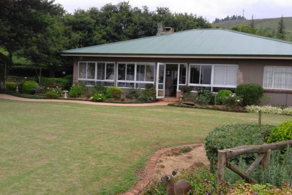 Serenity Alpaca Self Catering Cottage view 5