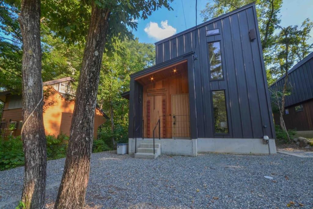 Hakuba Staunton- brand new exquisite luxury villa view 4