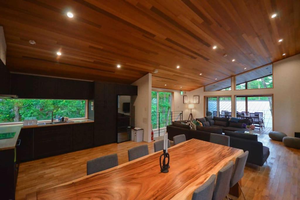 Hakuba Staunton- brand new exquisite luxury villa view 5