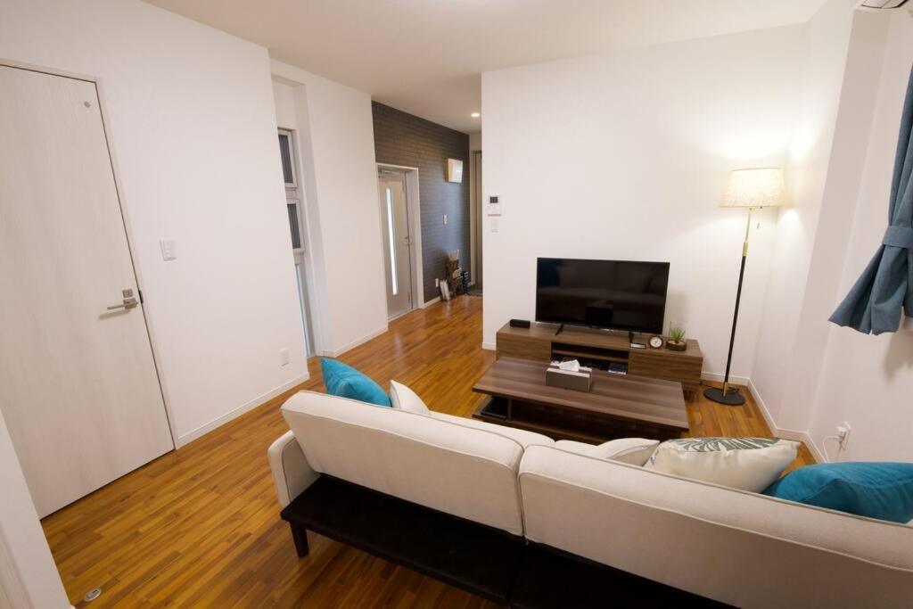Lana Condo Naha view 5