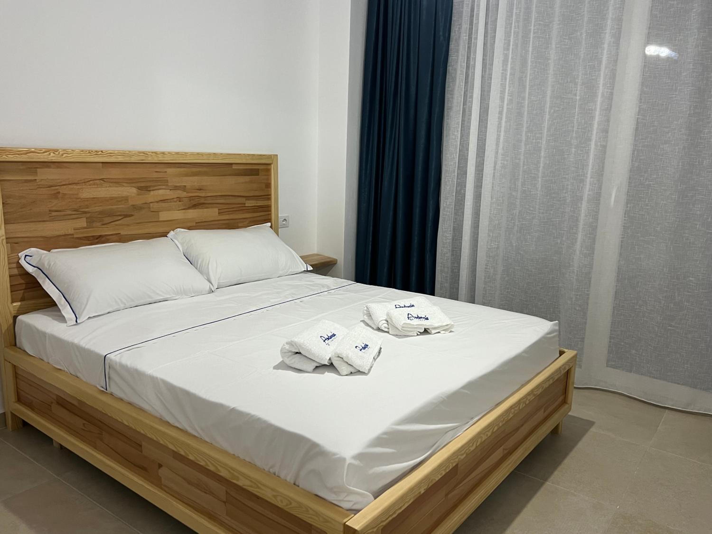 Andrras Beach House Beachfront Apartment with Sea View