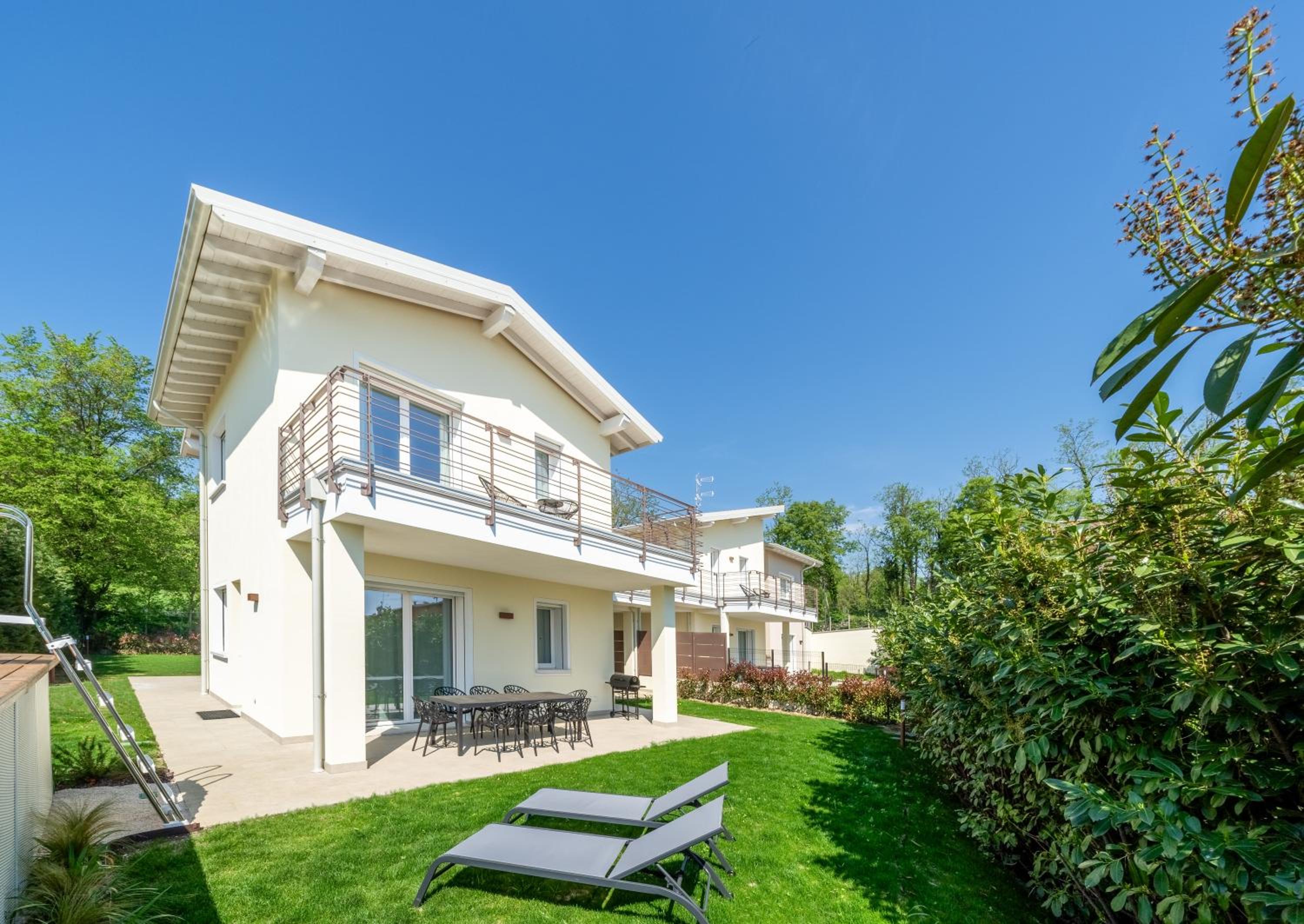 Luxury Villas Gardenia with Private Pool view 4
